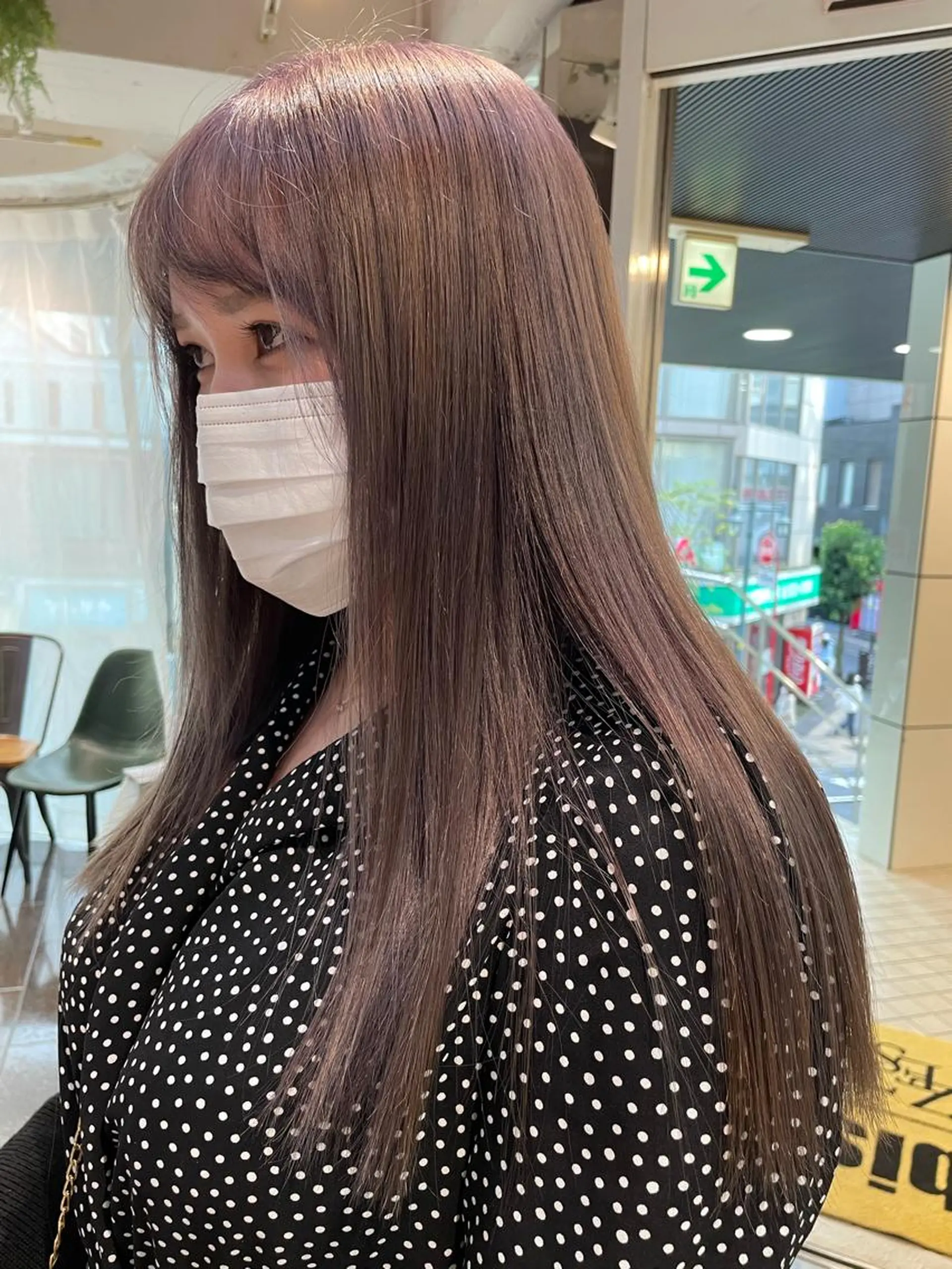 ロング カラー ブリーチ ケアブリーチ 髪質改善 トリートメント 個性派ネイル 🌼 ハルカ ♡の眉毛・アイブロウイメージ