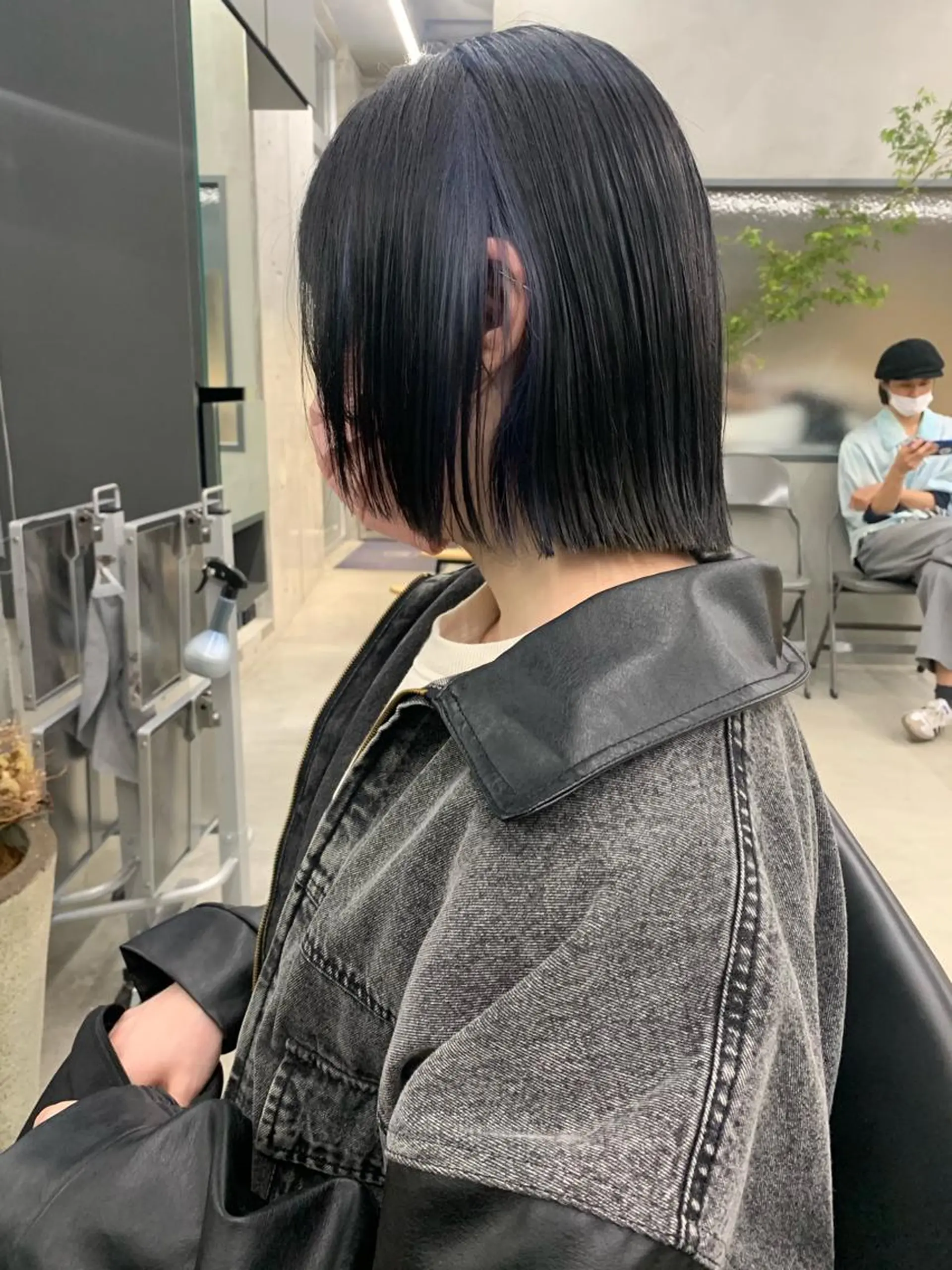 ショート カラー アッシュ ブルーカラー ボブ カット 縮毛矯正 sakoda shunkiのヘアスタイル