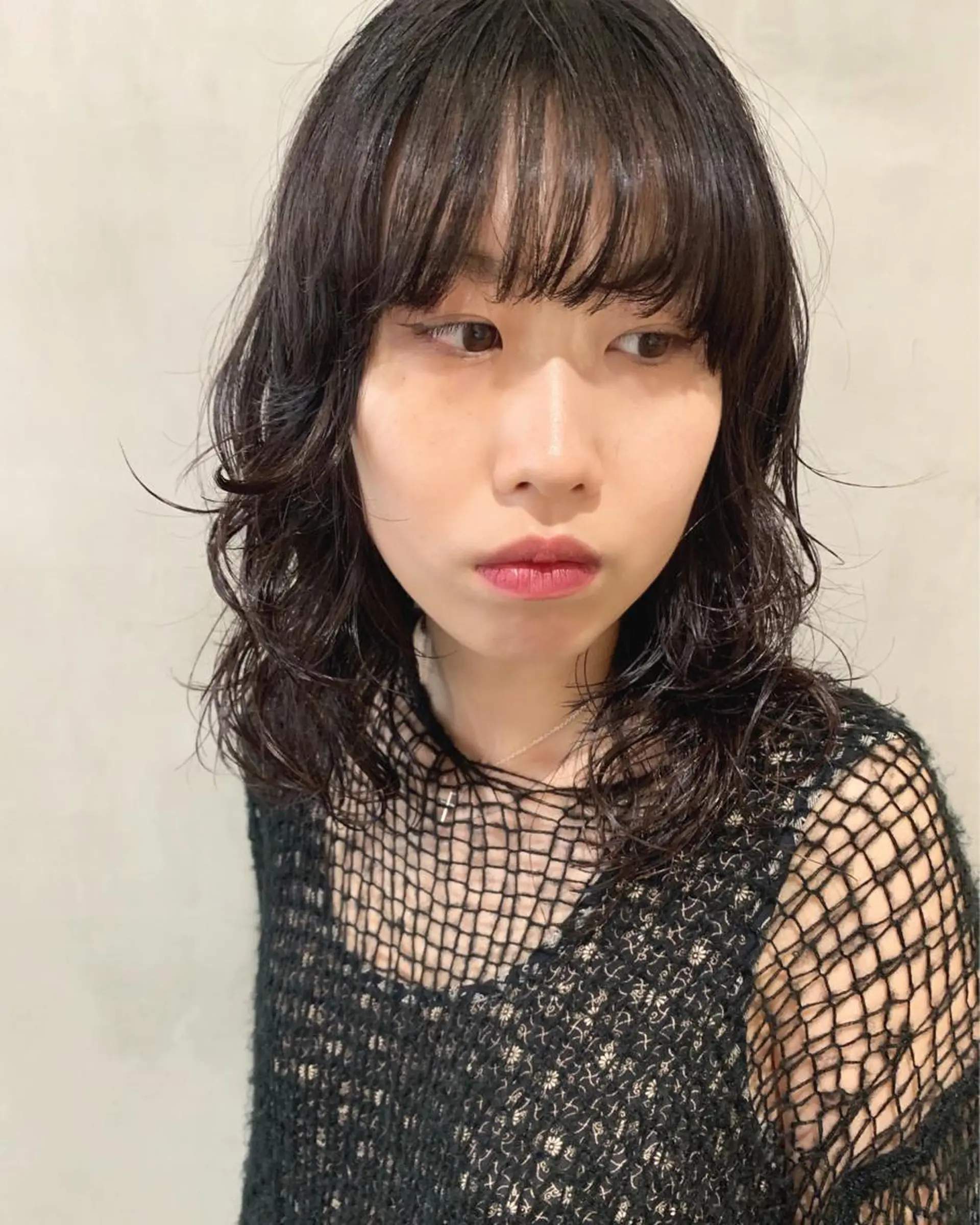 ミディアム パーマ ミディアムパーマ ウルフカット カット トリートメント 優 作のヘアスタイル