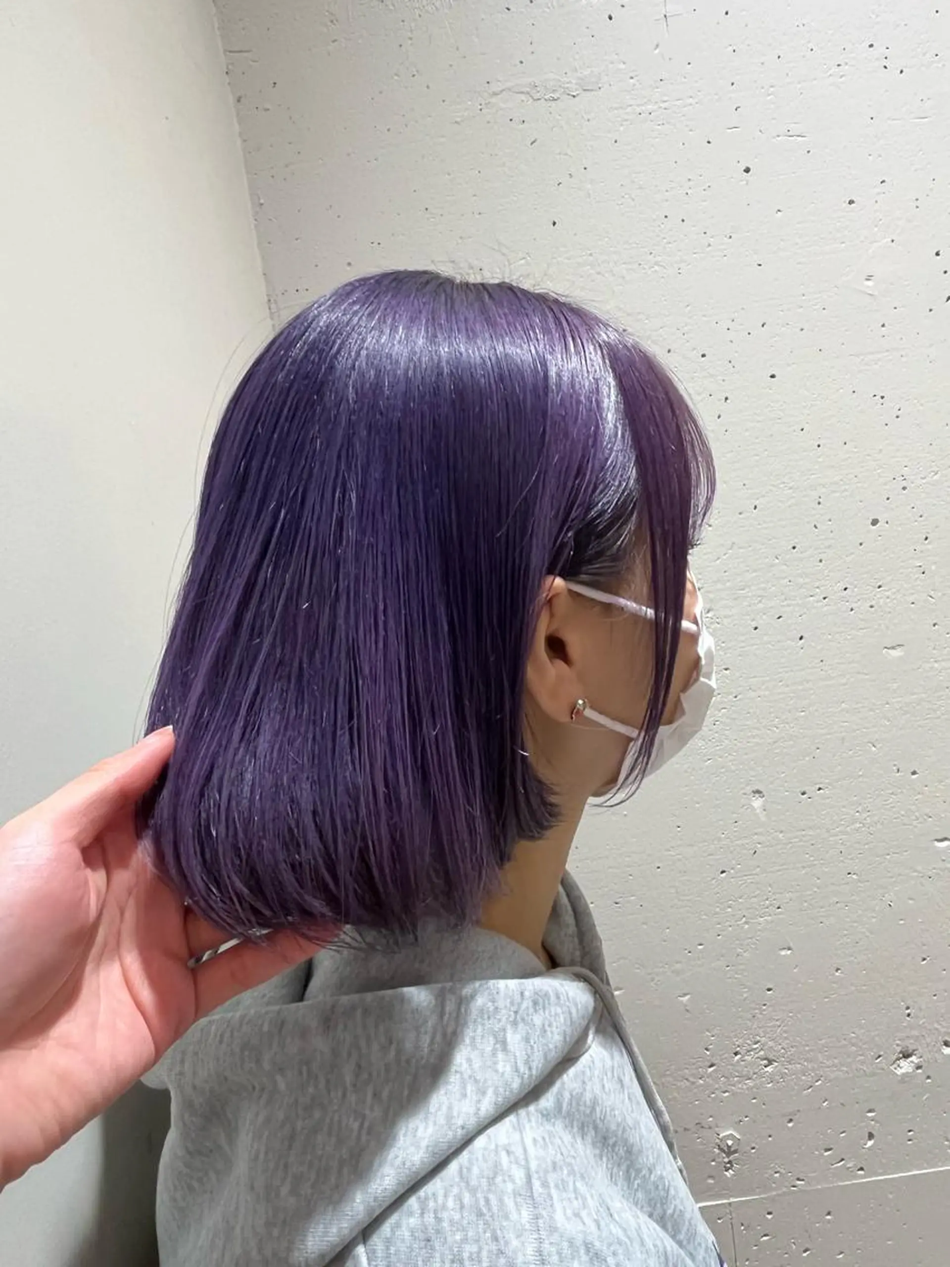 ショート カラー ブリーチ パープルカラー ヘアカラー tomoka 推しカラーのヘアスタイル