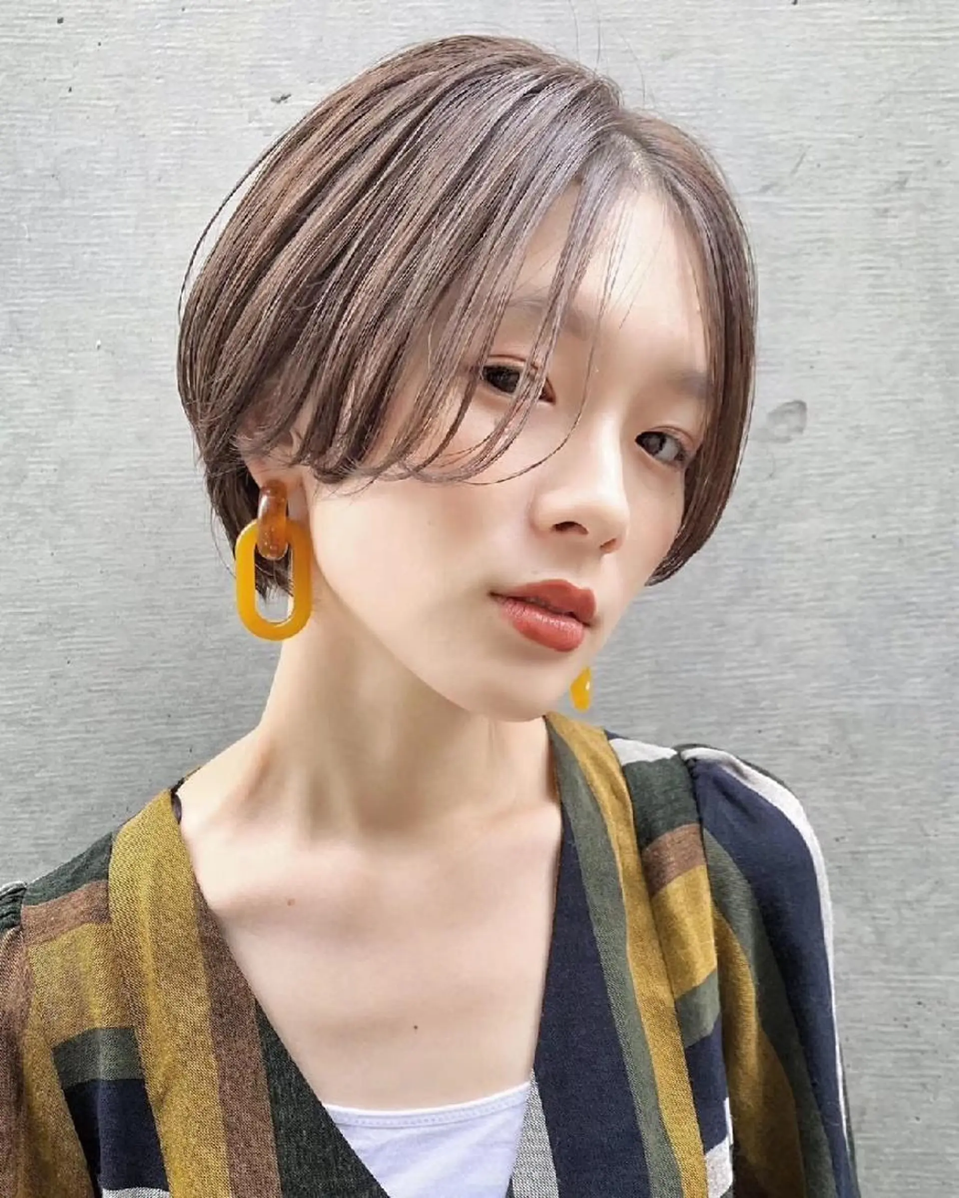 ショート カラー u hair所属・こばやし ももこのヘアスタイル