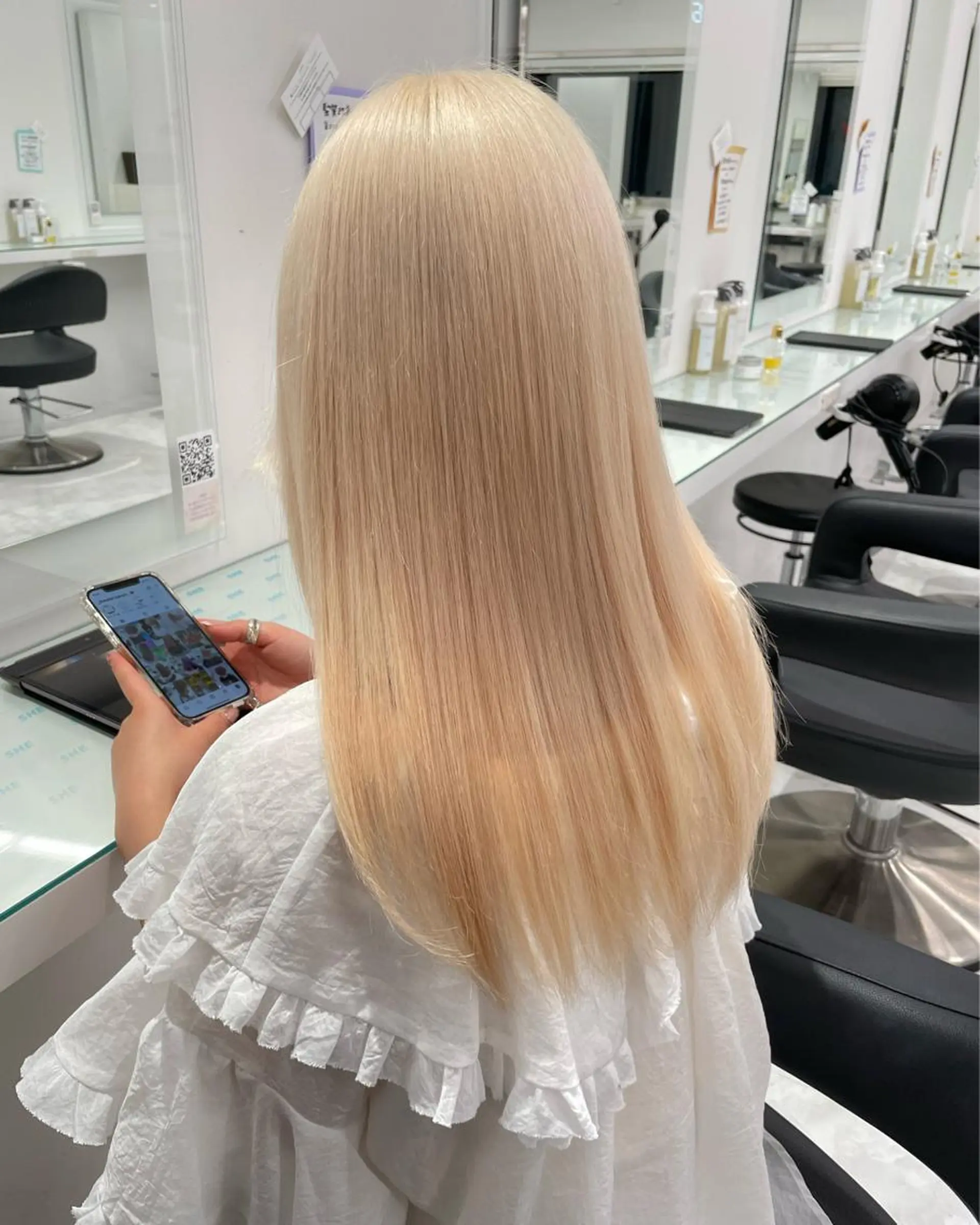 セミロング カラー ヘアカラー 💗🤍透明感カラー 🤍💗kanonのヘアスタイル