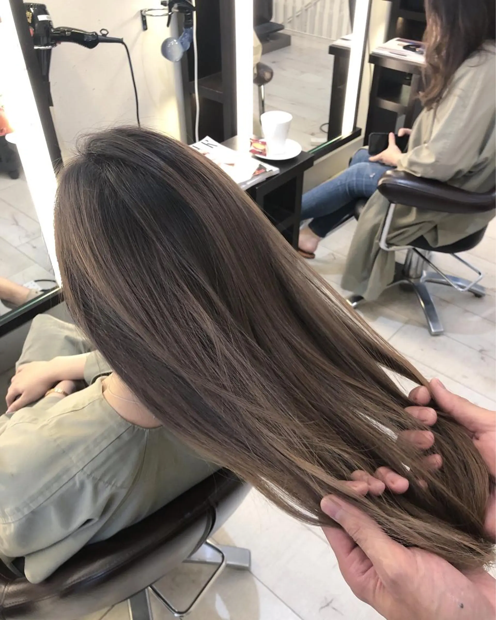 ロング カラー TOPSTYLIST 🇬🇧JIMMYのヘアスタイル