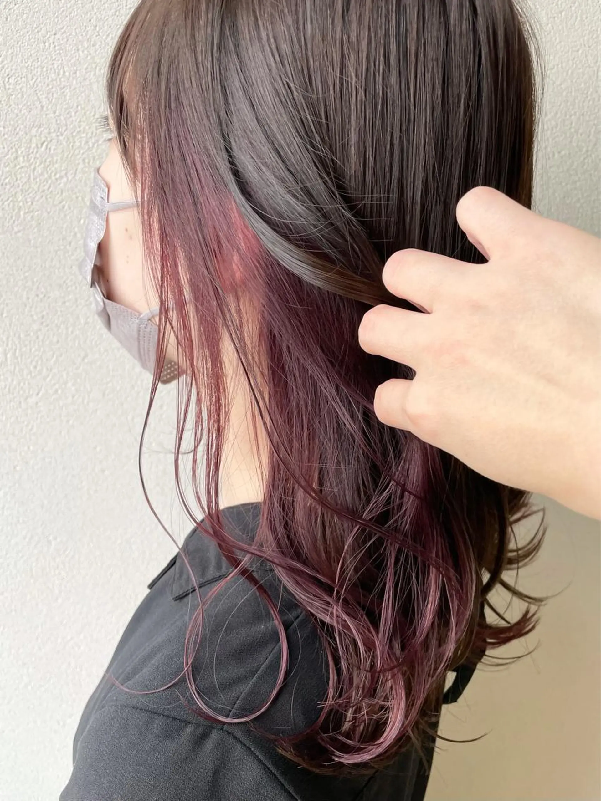セミロング カラー アッシュ アッシュグレー インナーカラー ヘアカラー 沢田 瞳のヘアスタイル