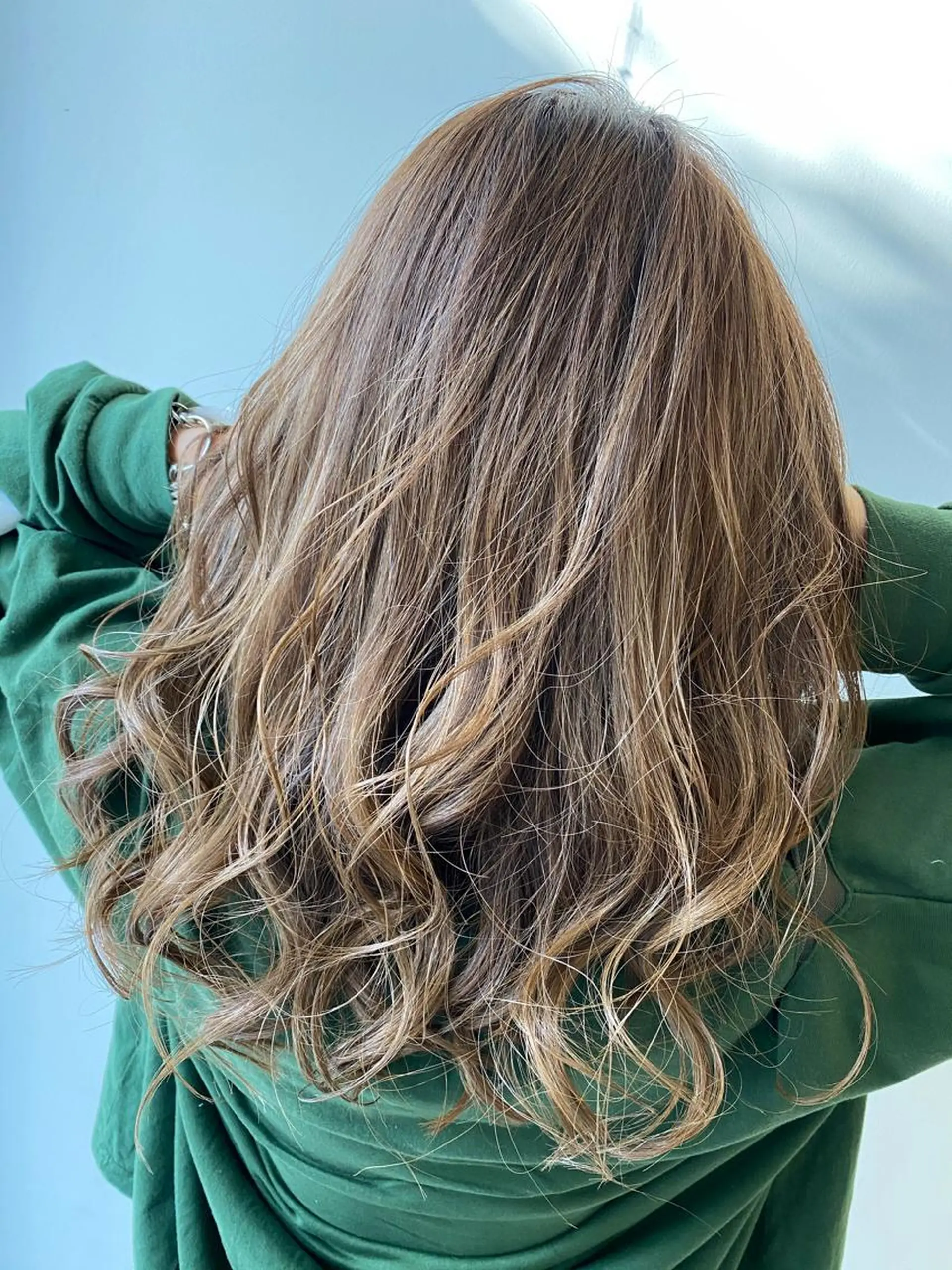 ロング ヘアカラー トリートメント ジェニファー ✂︎TOMOKI✂︎のヘアスタイル