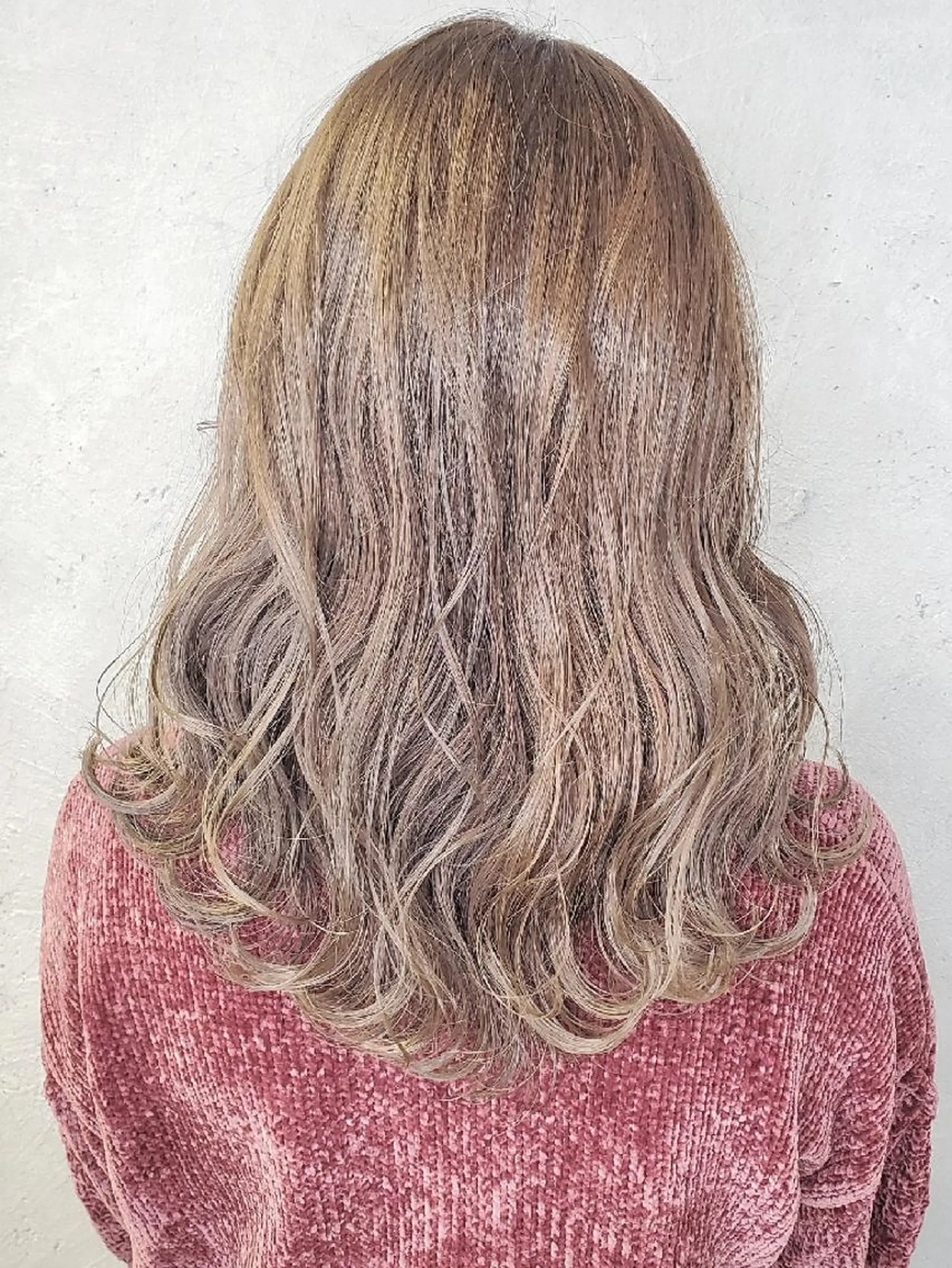 セミロング カラー ヘアアレンジ アディクシーカラー アッシュ アッシュブラウン アッシュグレー アッシュグレージュ カット ヘアカラー トリートメント フルール所属・🌟透明感カラー 🌟SAITO🌟のヘアスタイル