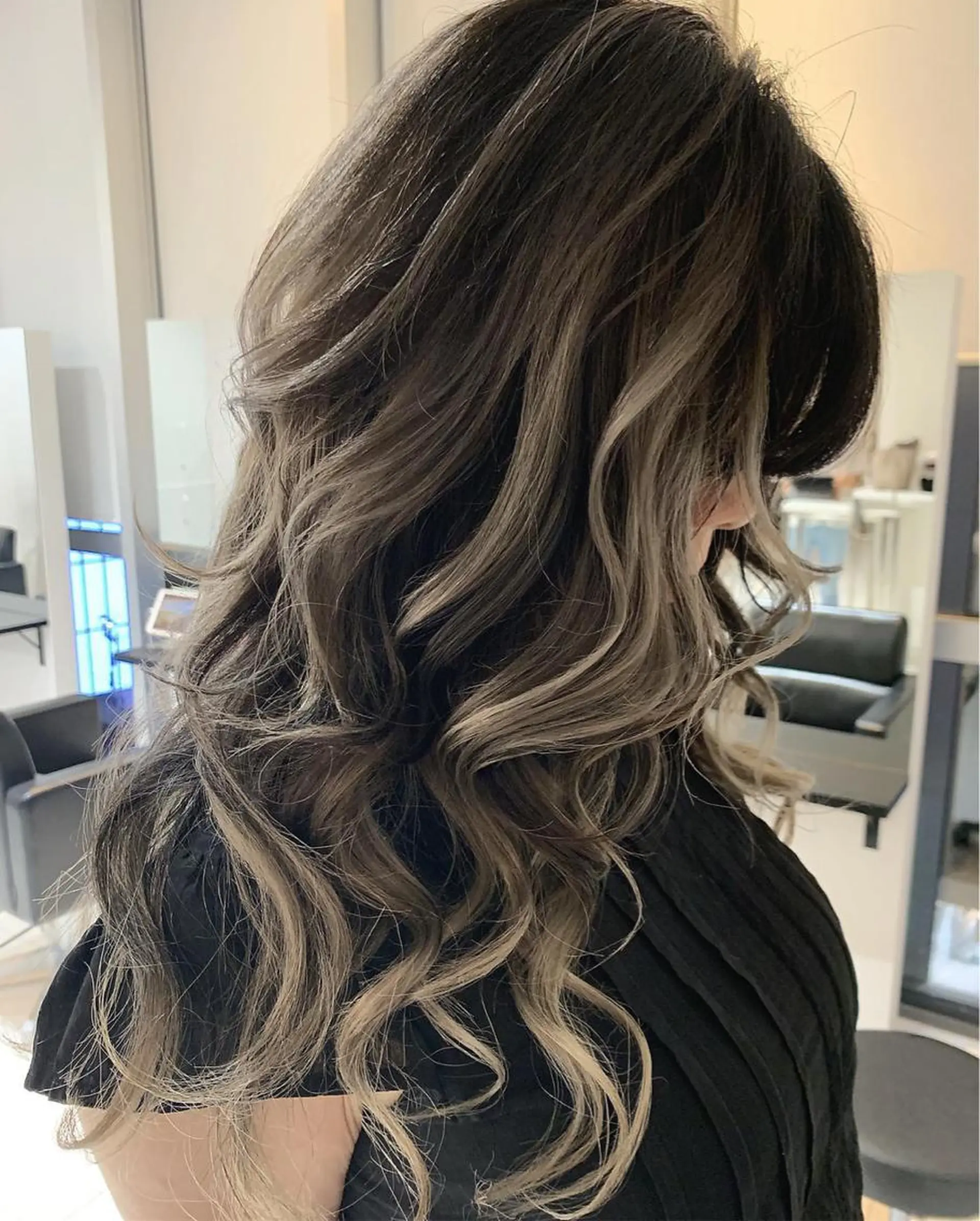 セミロング カラー ヘアアレンジ 髪質改善land千葉所属・阿部 圭悟のヘアスタイル