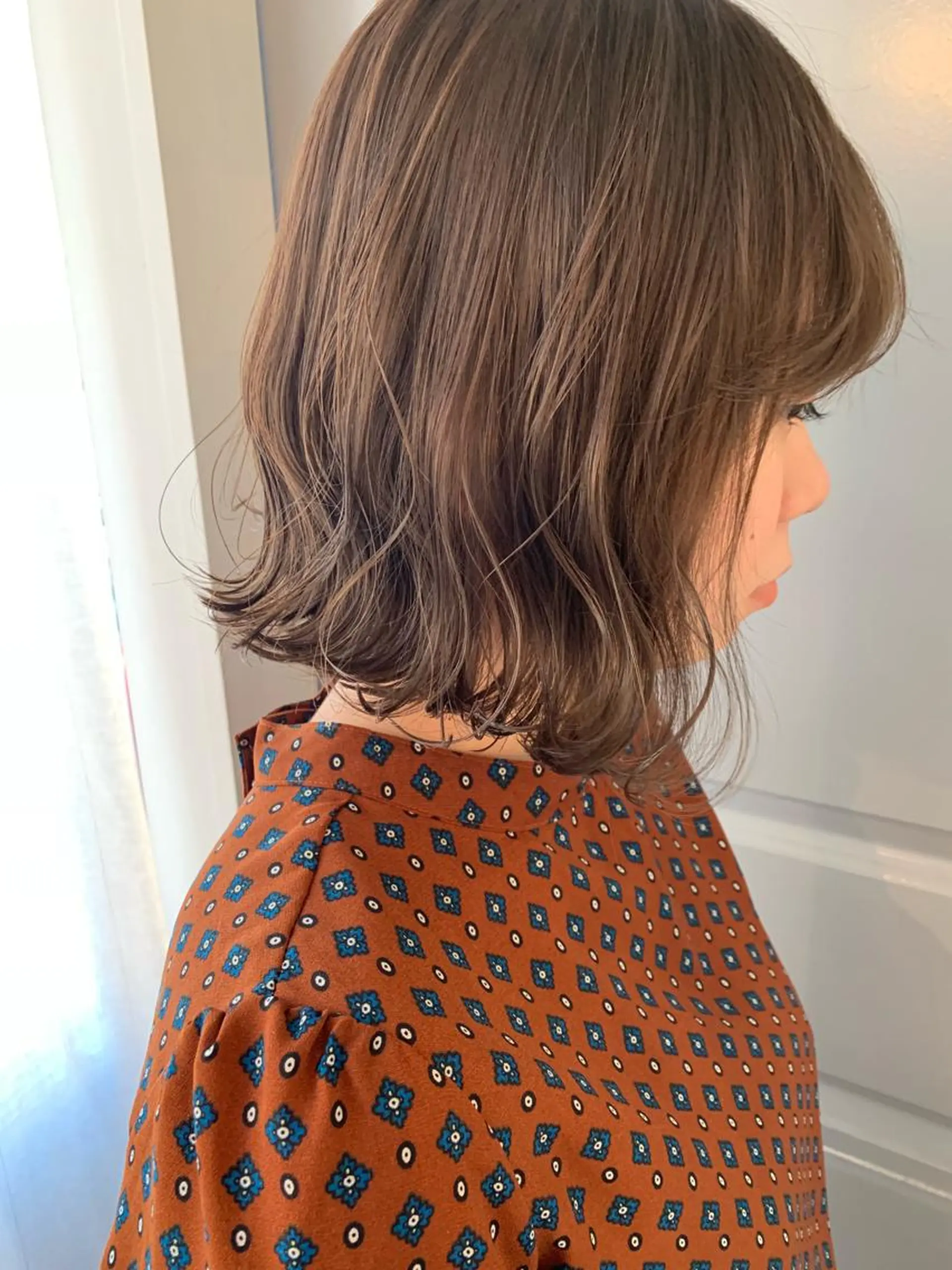 ミディアム カラー パーマ ヘアアレンジ メンズ キッズ ネイル ベージュカラー ショコラベージュ 古賀 侑磨のヘアスタイル