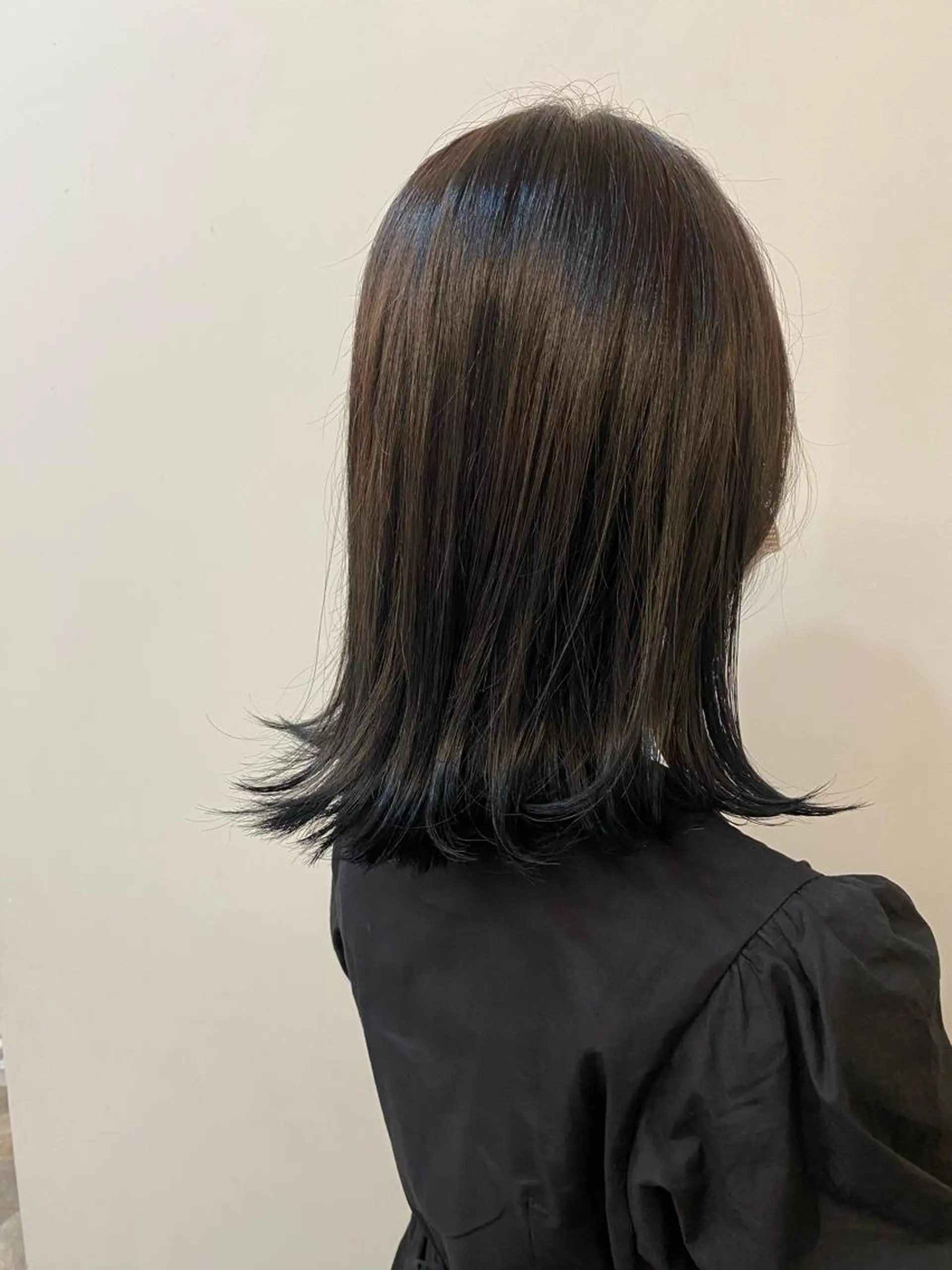 ミディアム garage.所属・吉田 慎冴のヘアスタイル