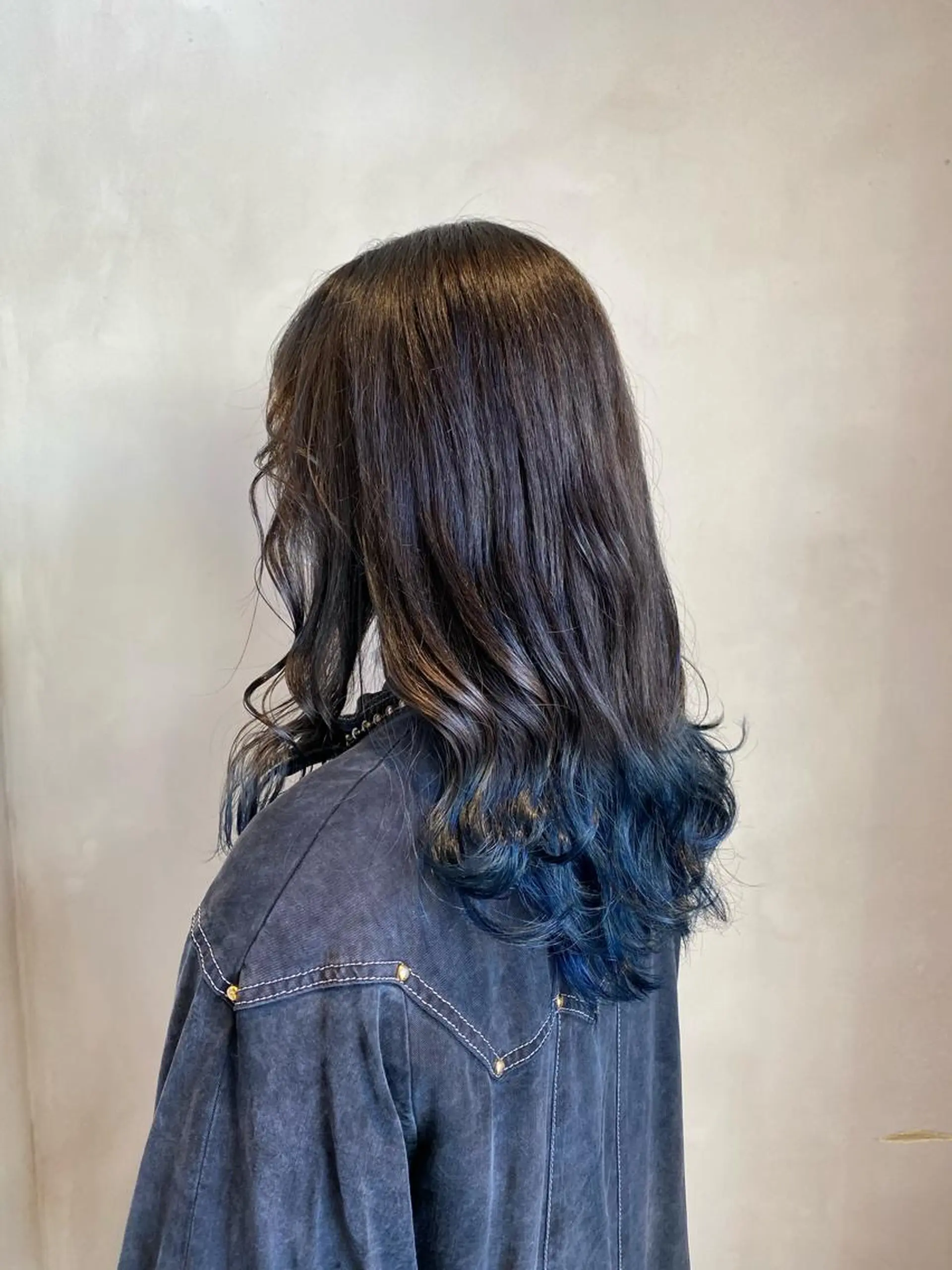 セミロング カラー ブルーカラー 綱島店🦋店長🦋 ほんさわ みずきのヘアスタイル