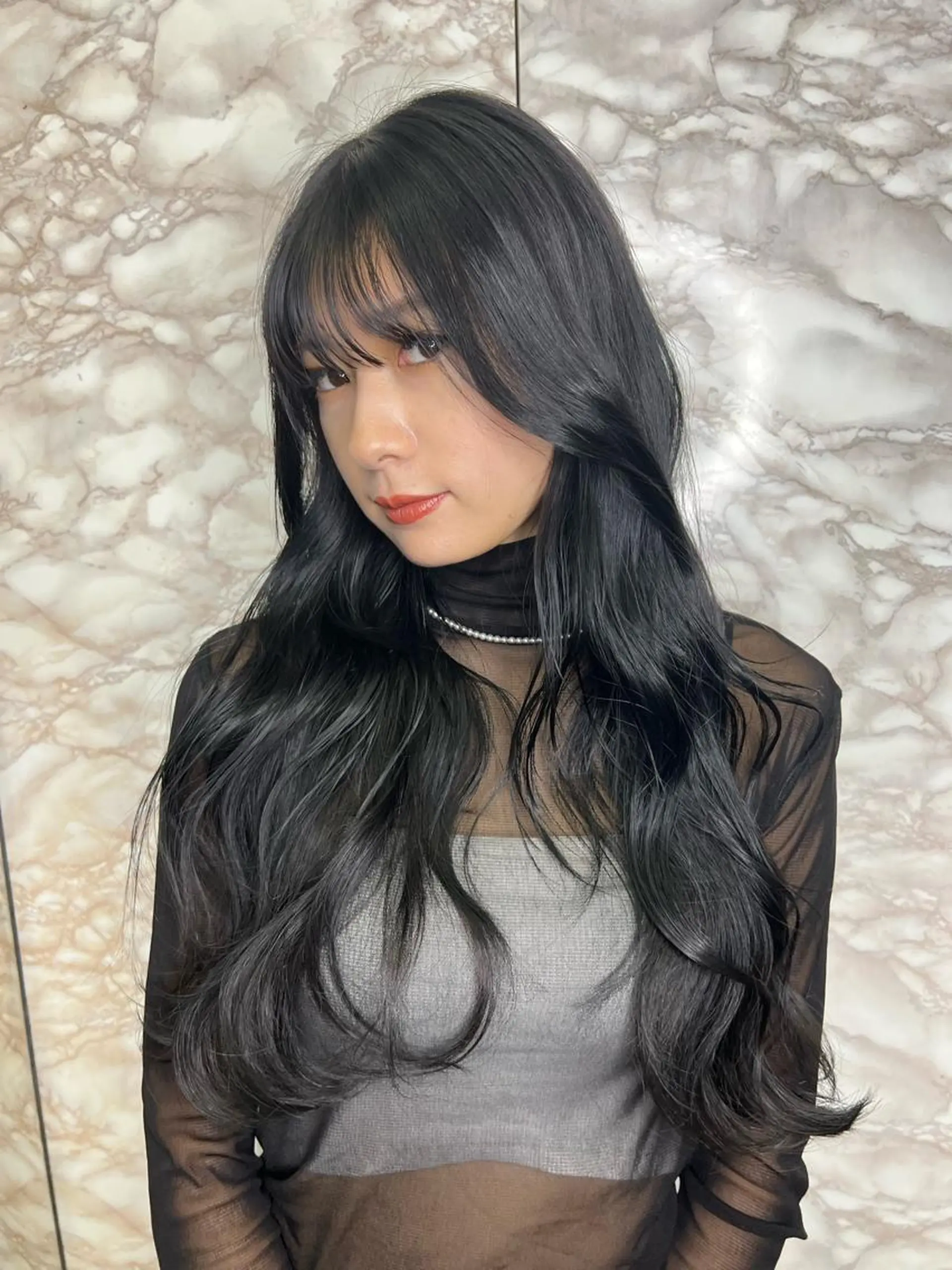 セミロング カラー アッシュ ベージュカラー 黒髪 ブリーチ ブルーカラー 🩶透明感グレージュ /レイヤー🩶のヘアスタイル