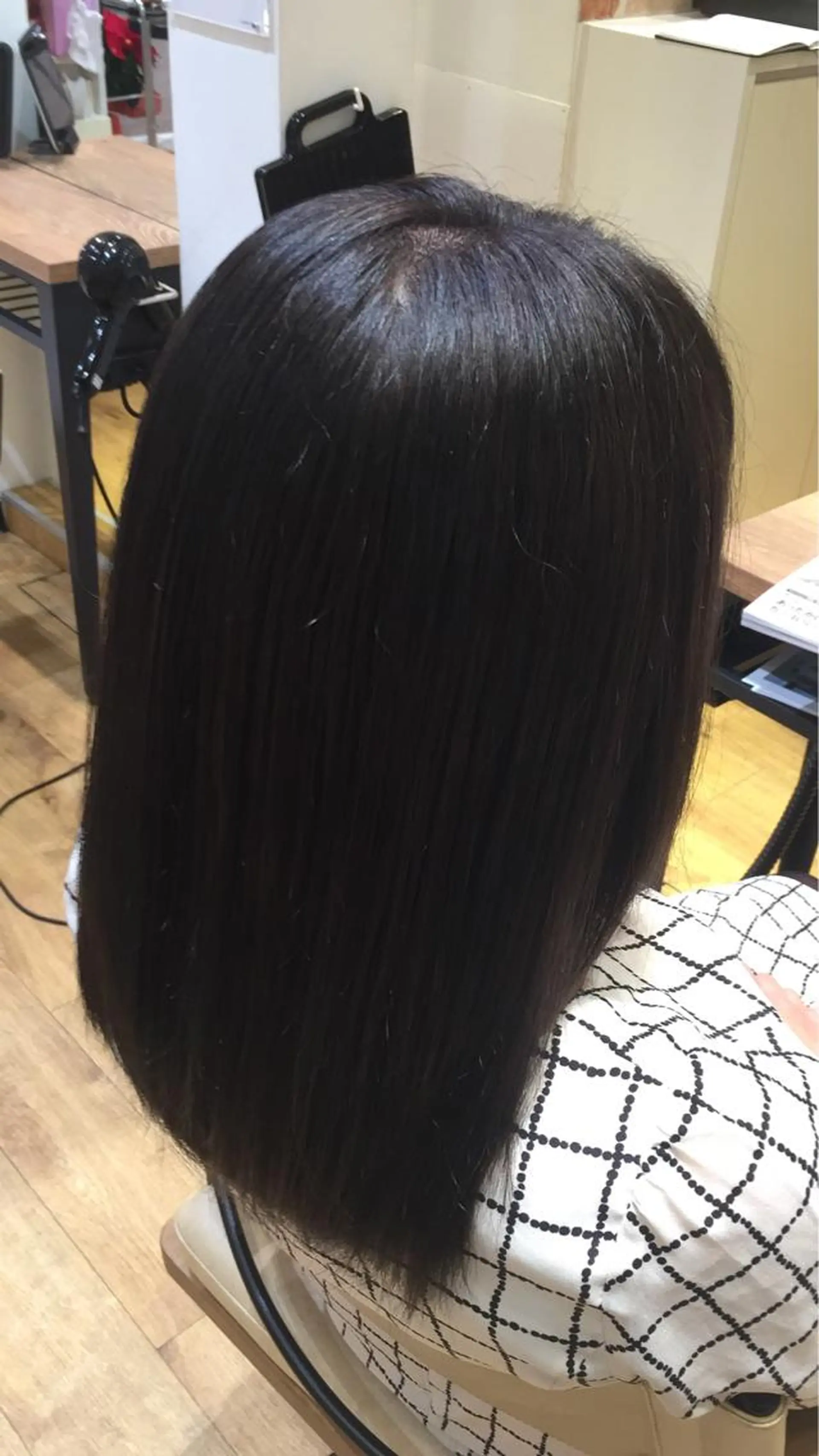 セミロング セミロングパーマ ラニティック所属・田辺 東陽のヘアスタイル