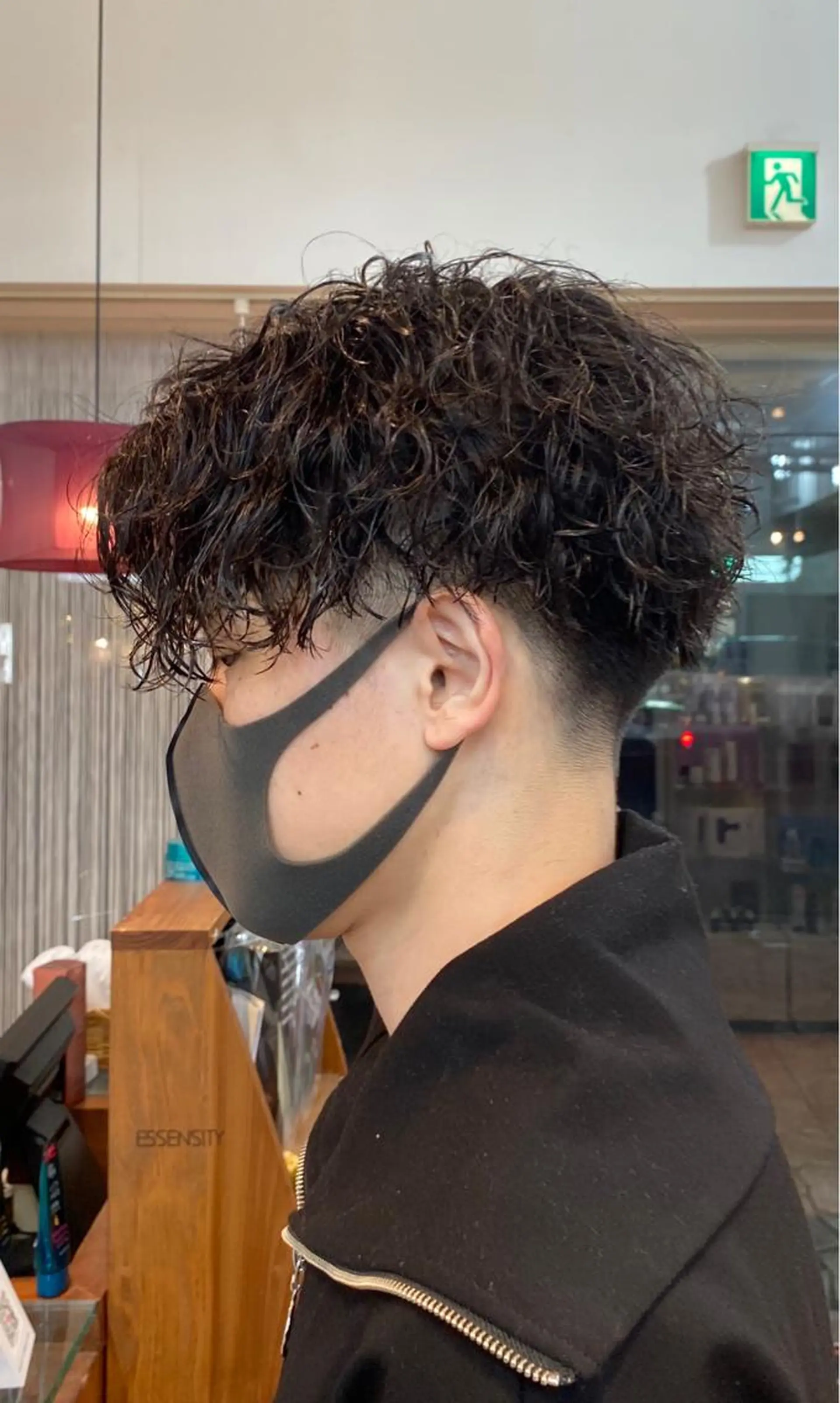 ミディアム ミディアムパーマ カット パーマ カラー特化 横川　翔希のヘアスタイル