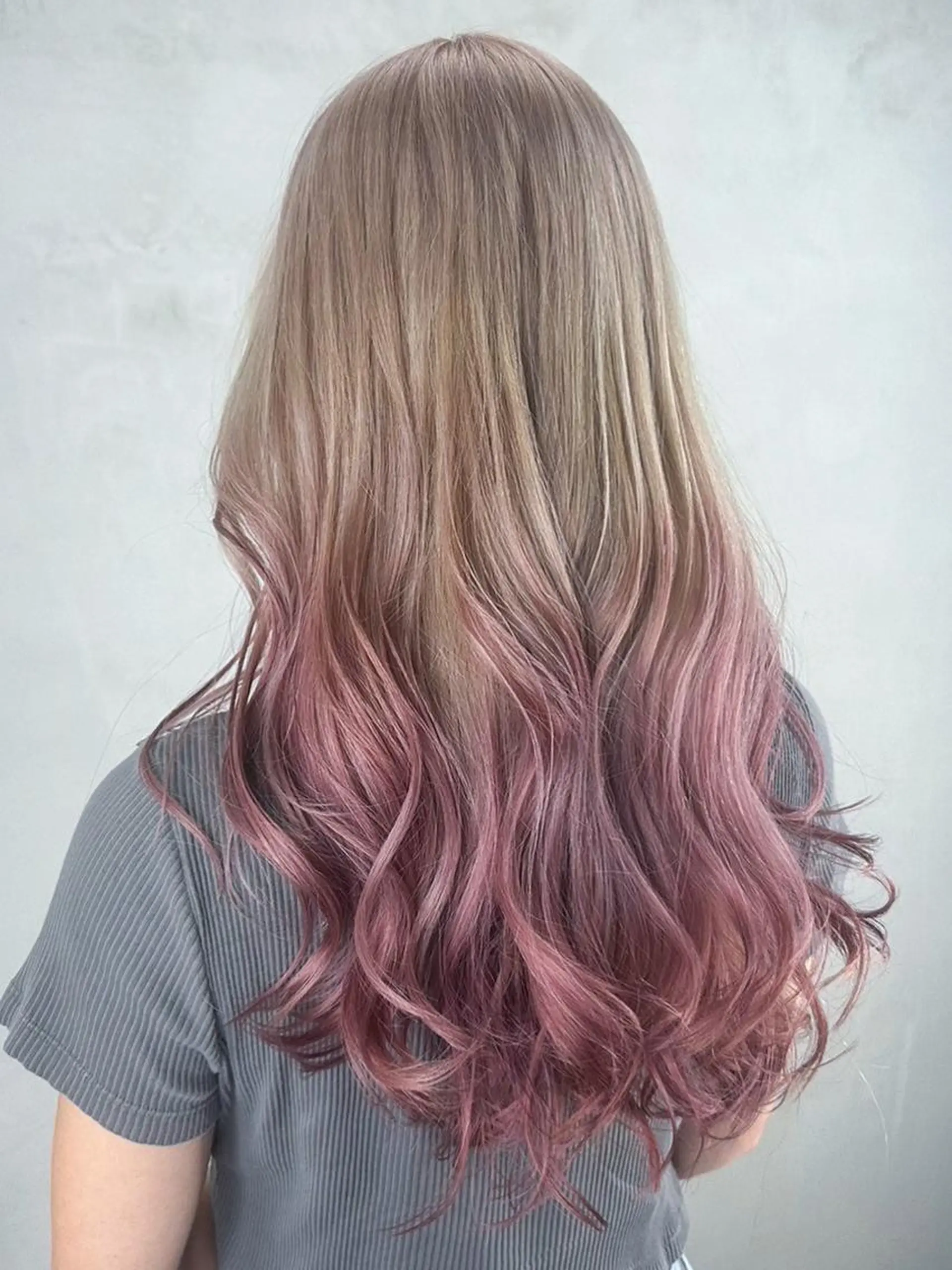 カラー セミロング ピンクカラー カット ヘアカラー トリートメント ITbyALBUM 中野店のヘアスタイル