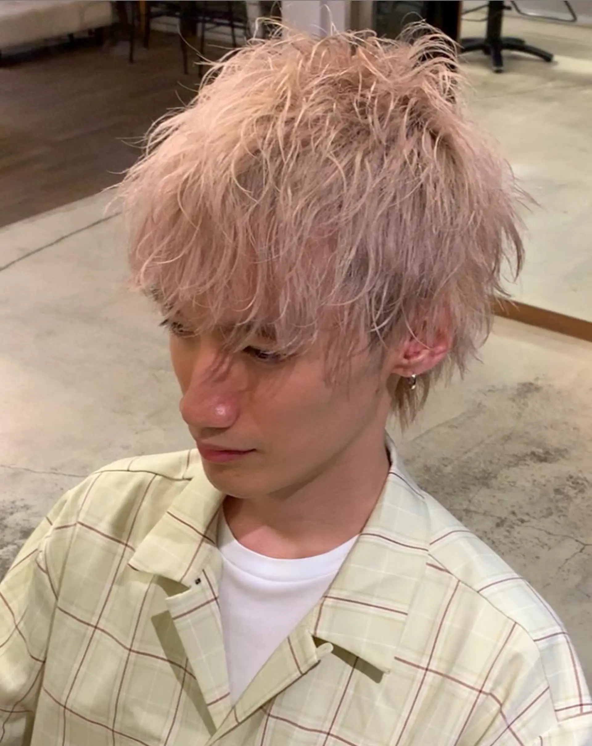 ショート カラー パーマ ヘアアレンジ メンズ アッシュ ピンクカラー ピンクアッシュ NOGYI所属・野木 良平のヘアスタイル