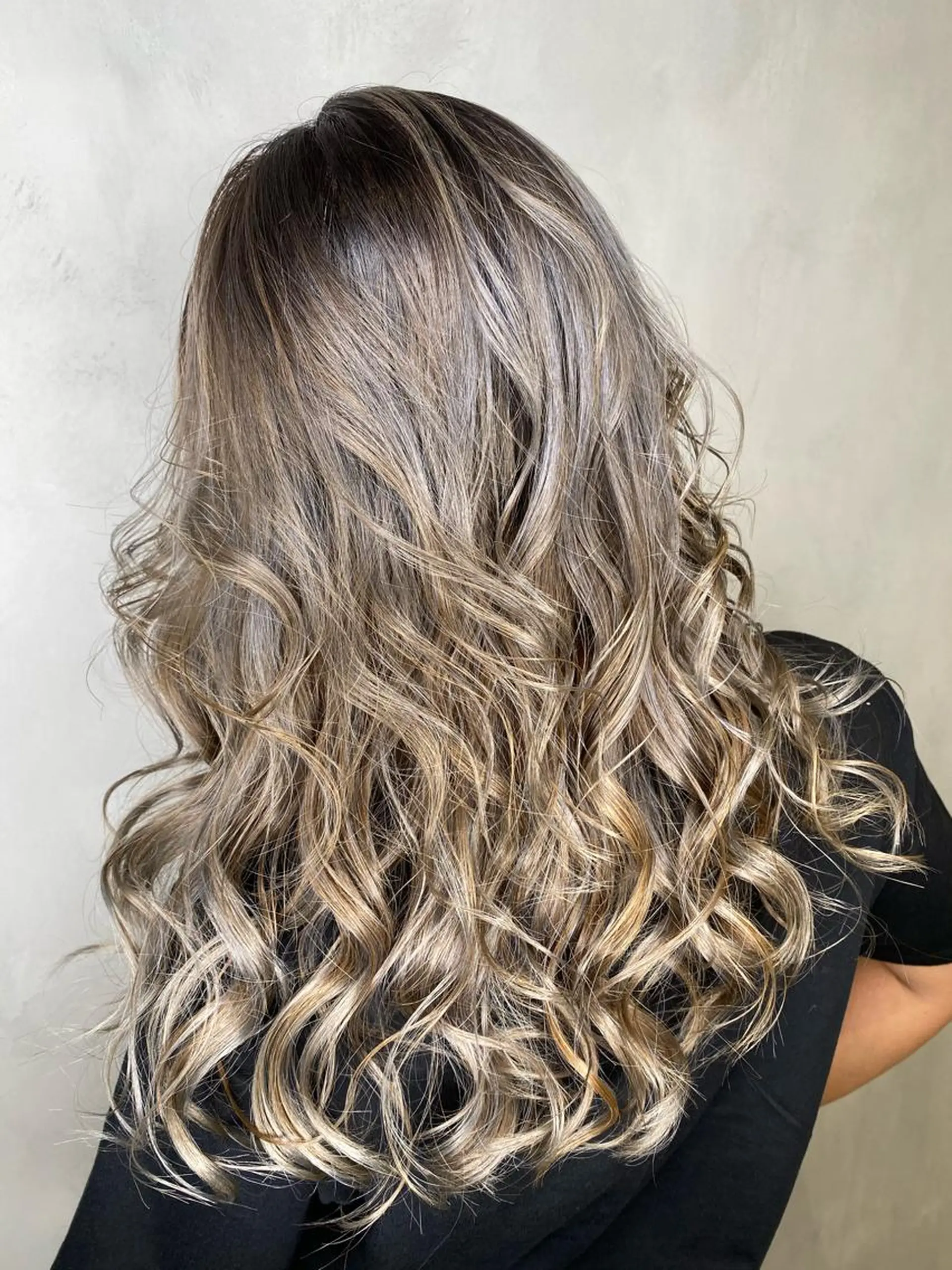 ロング カラー ヘアアレンジ ハイライトカラー ハイライト カット ヘアカラー 渡辺　亮/ ハイライト/髪質改善のヘアスタイル