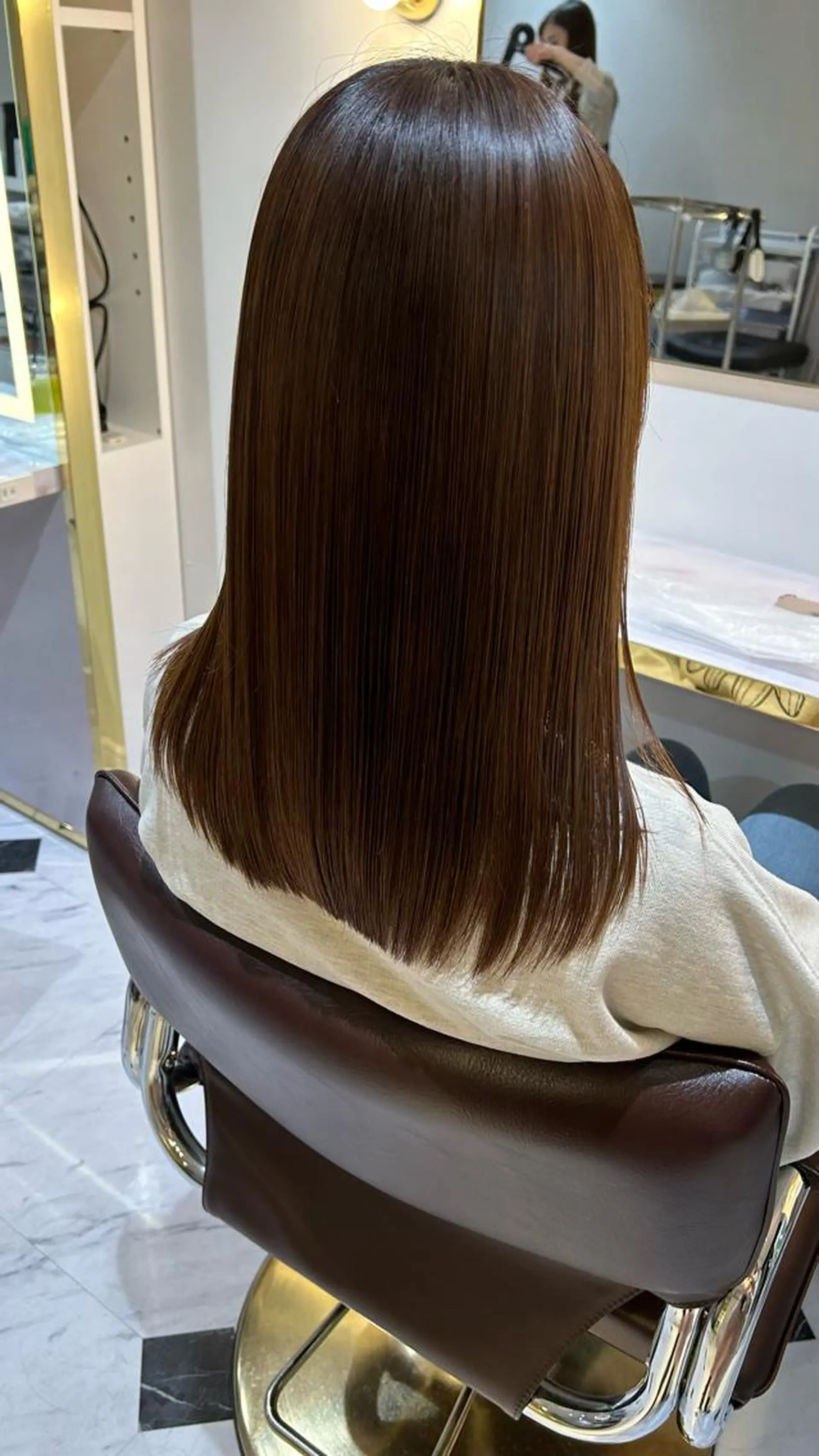 セミロング 髪質改善サロン🫧 戎谷栞菜のヘアスタイル