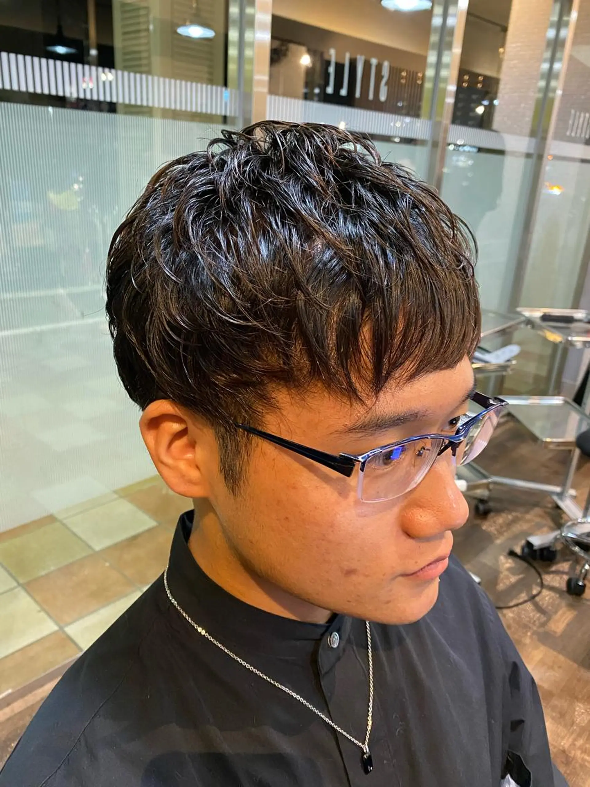 ショート メンズ マッシュ ショートヘア STYLE所属・山本 勝巳のヘアスタイル