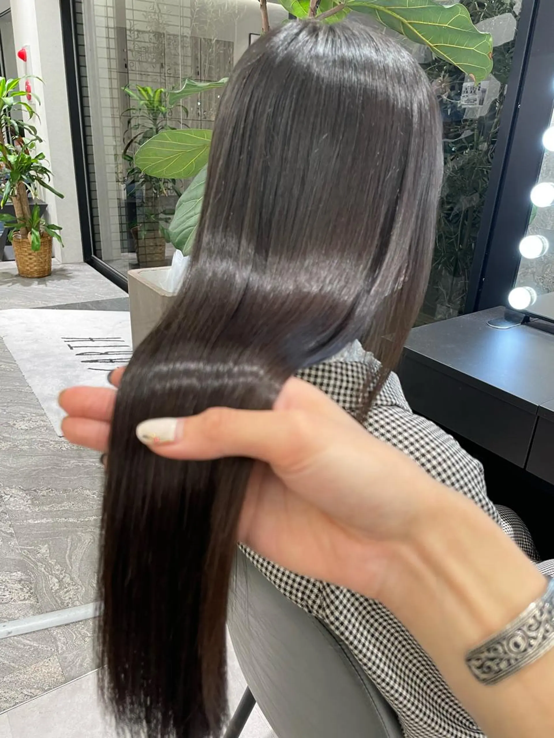 ロング 髪質改善 縮毛矯正 トリートメント 酸性ストレート メンズ特化店長✨ 9/13空◎岡本一真のヘアスタイル