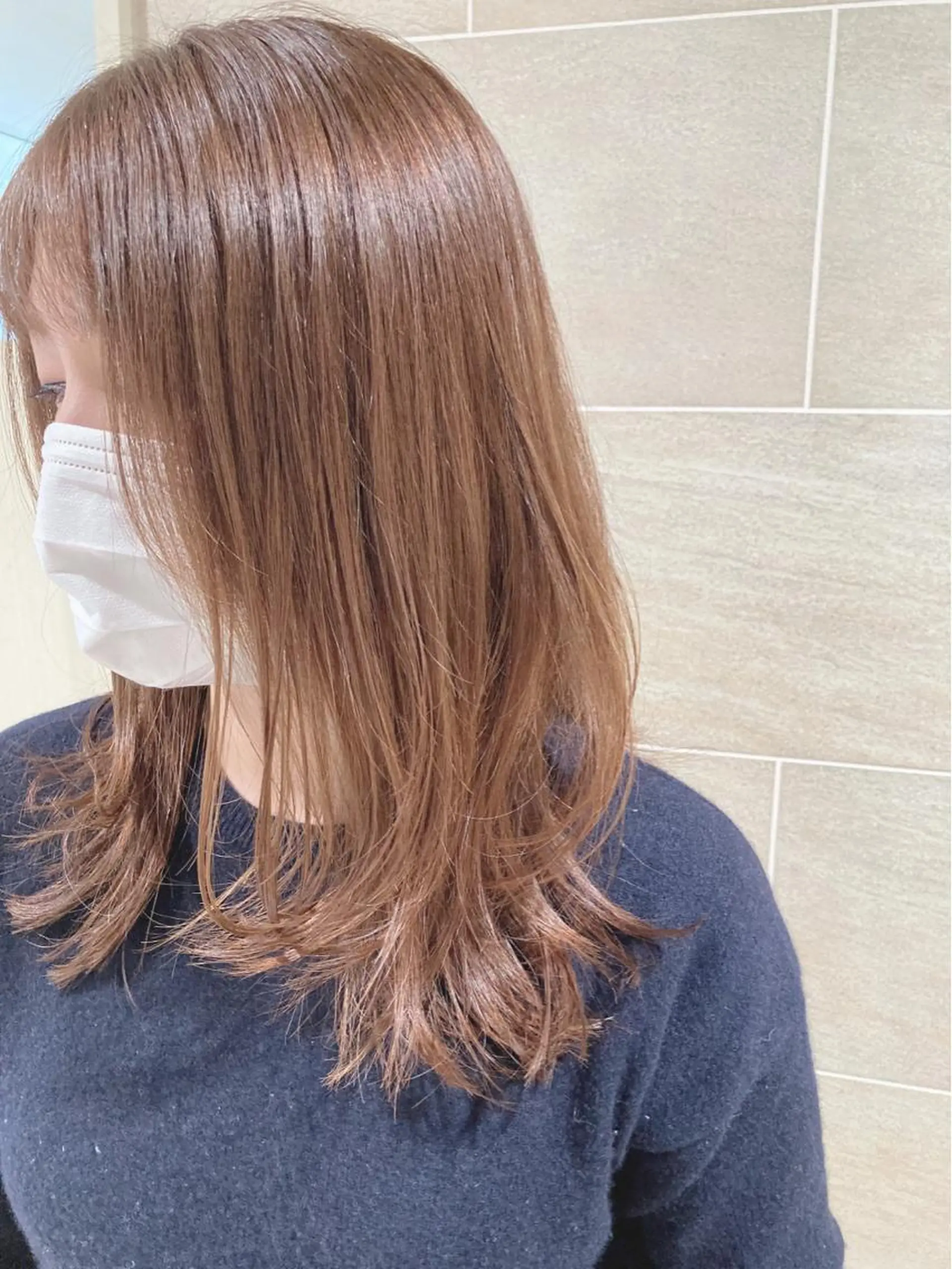 セミロング カラー 宮原 佳苗のヘアスタイル