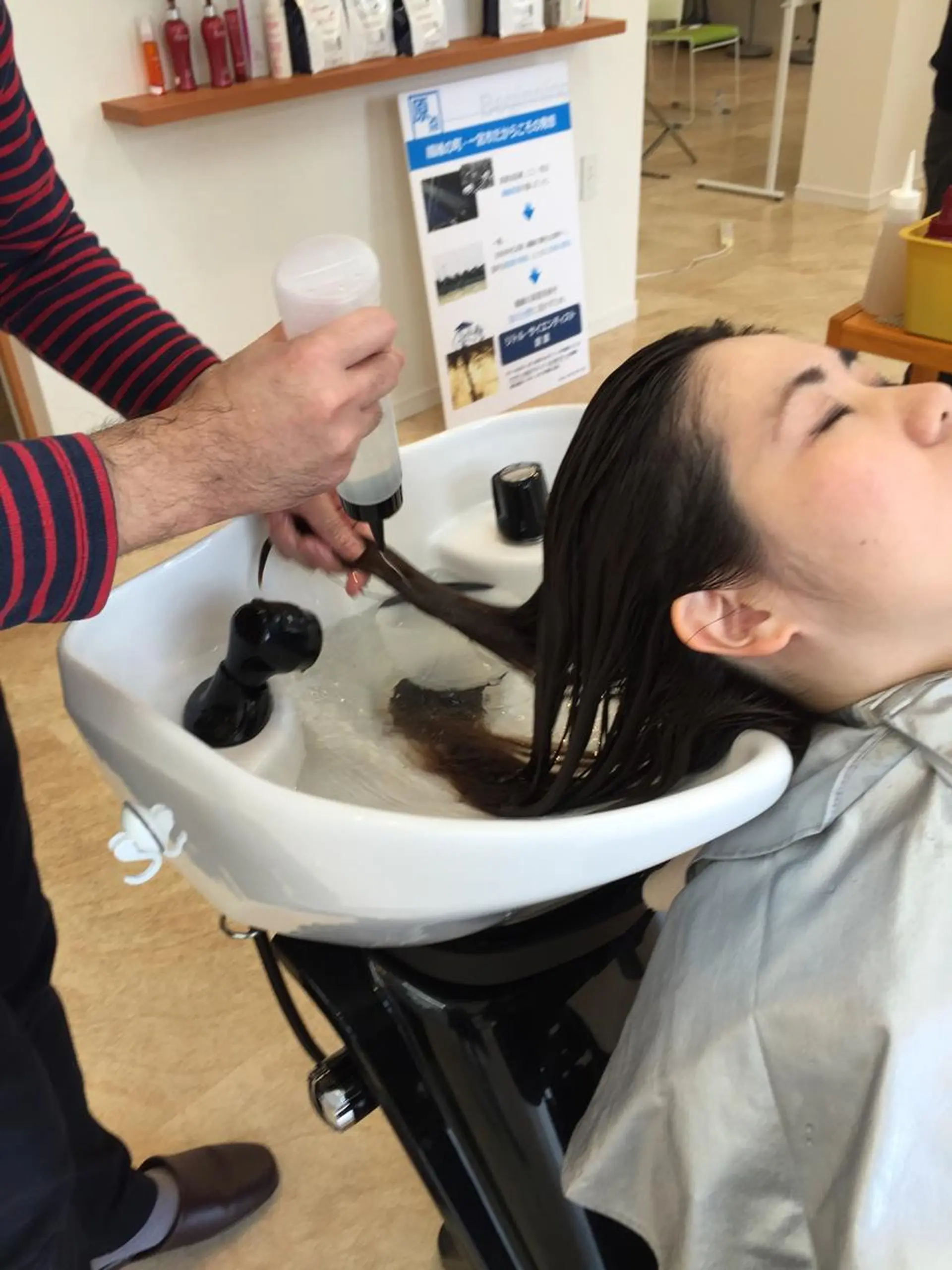 ロング 成瀬 由賀里のヘアスタイル