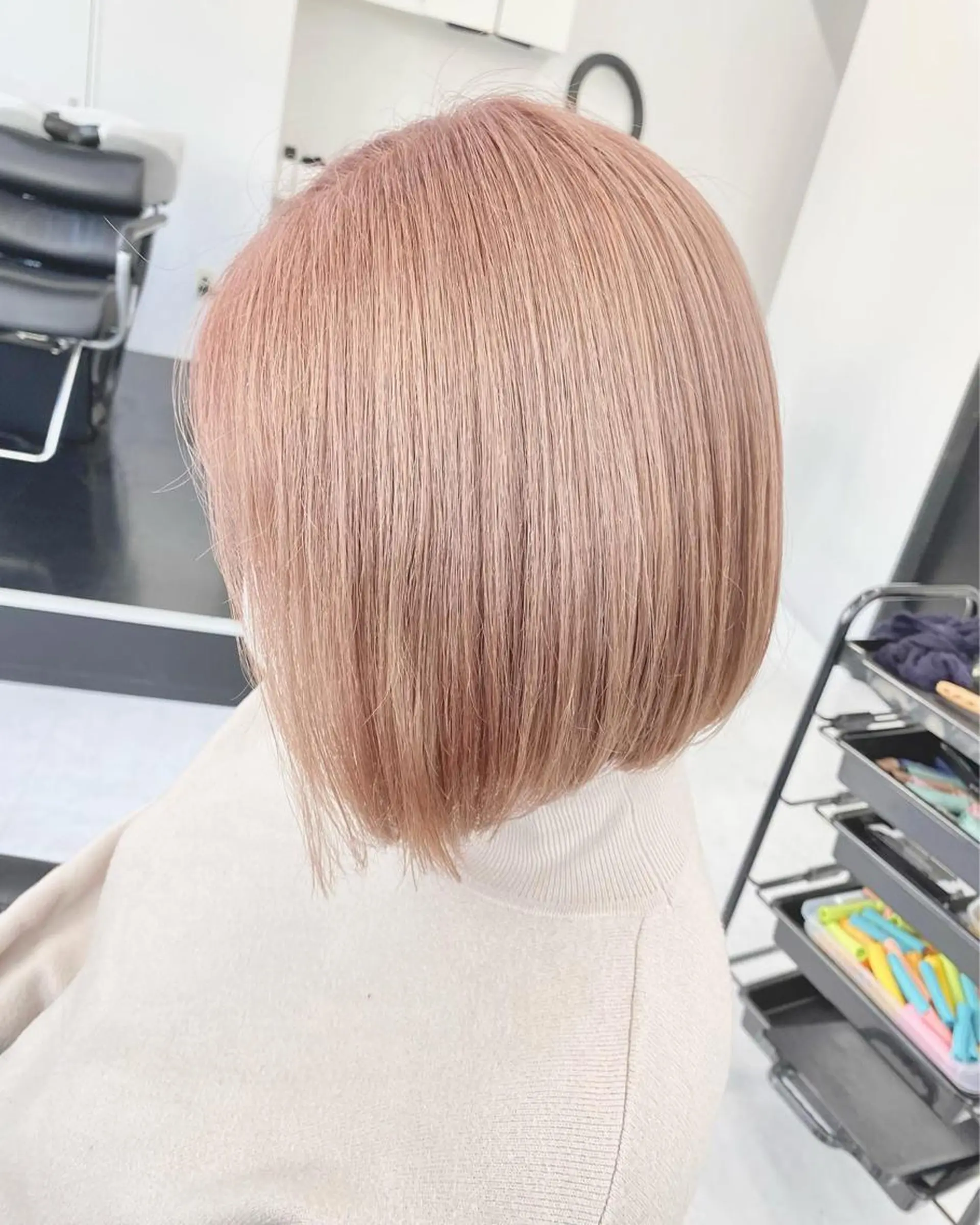 ショート カラー ヘアカラー トリートメント 三戸 修平のヘアスタイル