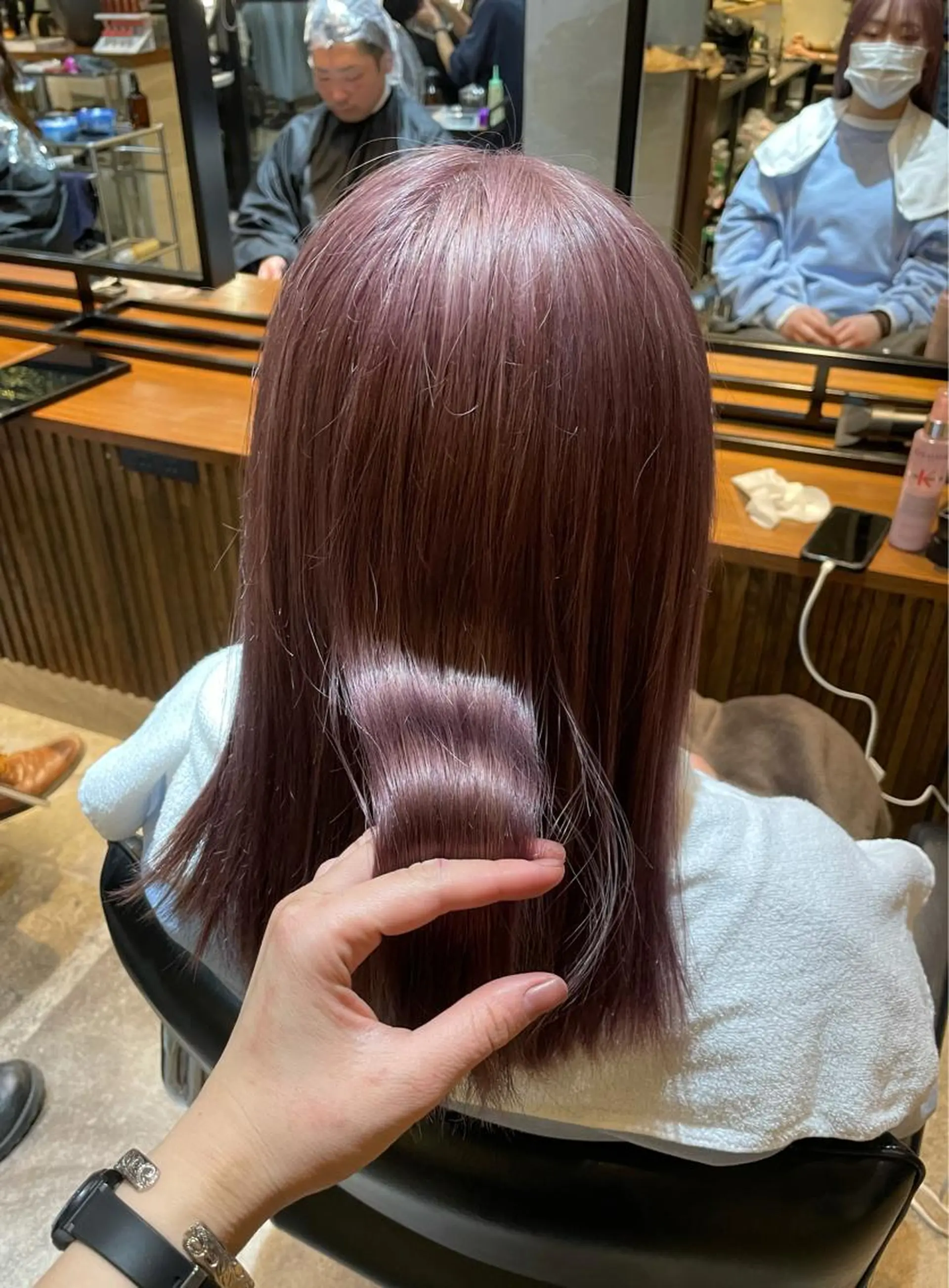 ミディアム カット ヘアカラー トリートメント HAVANA MIZUKIのヘアスタイル