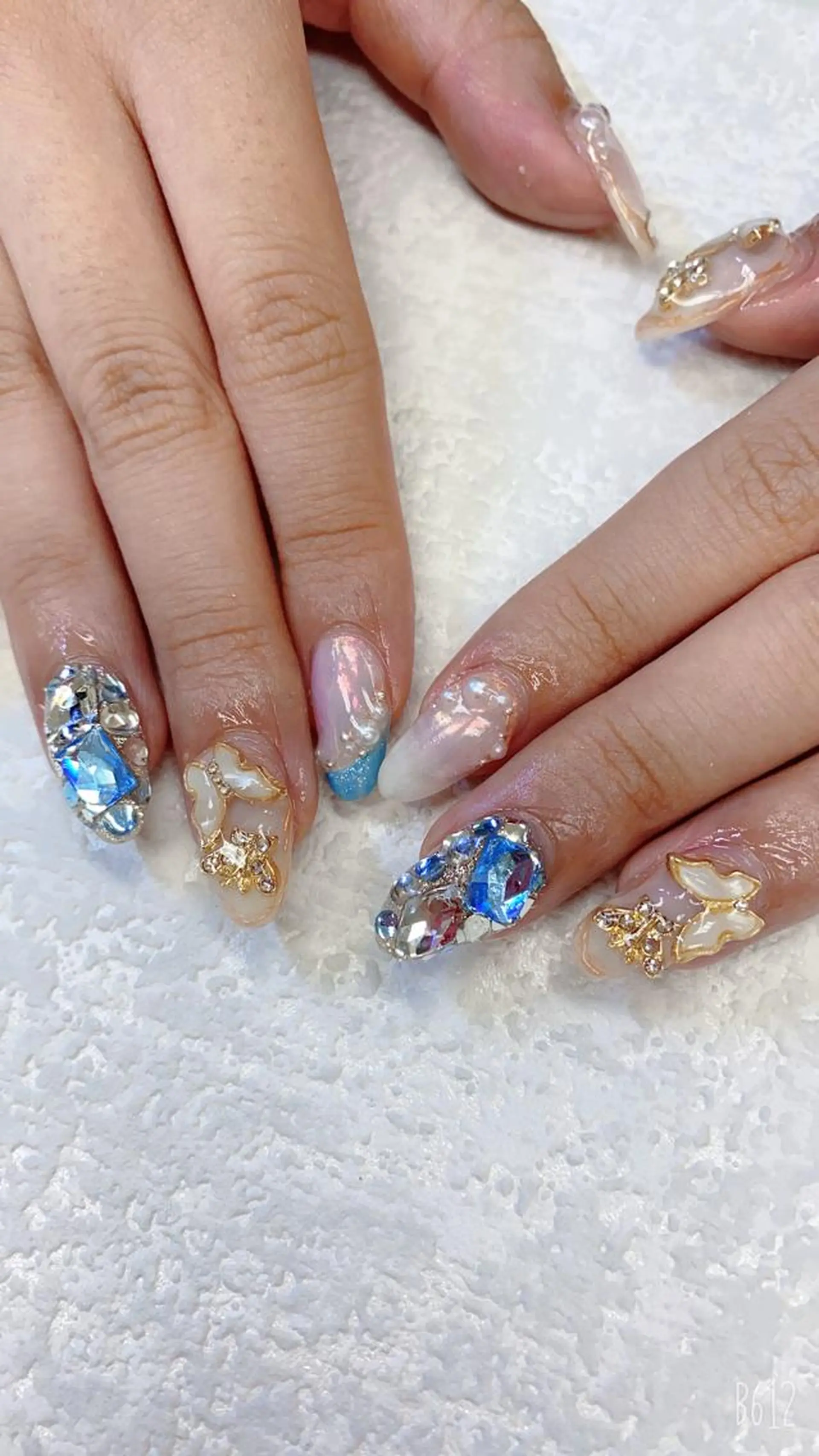 ミディアム ハンドネイル JNA認定講師🌸 RIEのネイルデザイン