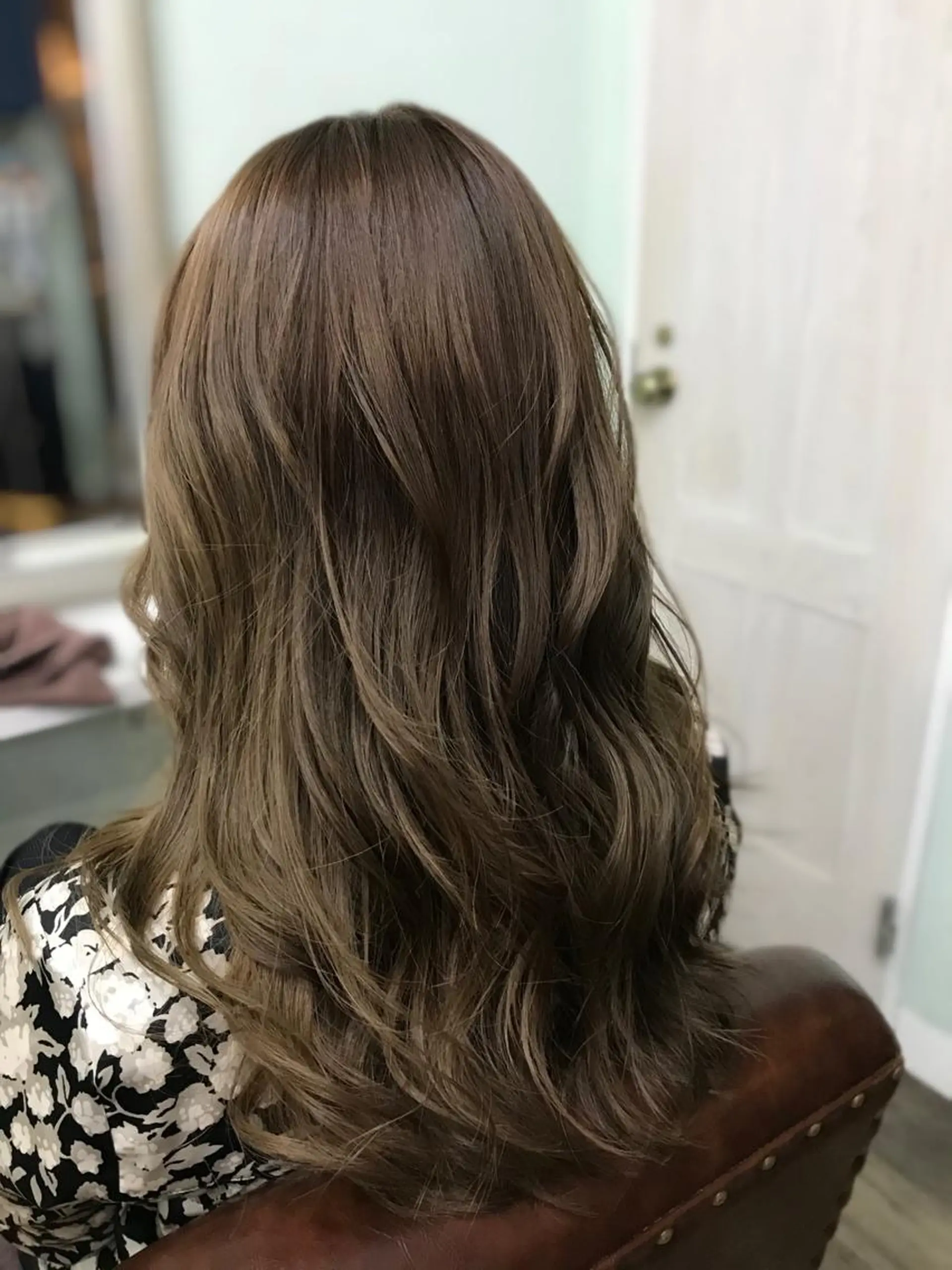ロング カラー ベージュカラー ミルクティーベージュ ヘアカラー トリートメント ブリーチ&似合せボブ 田中寛十のヘアスタイル