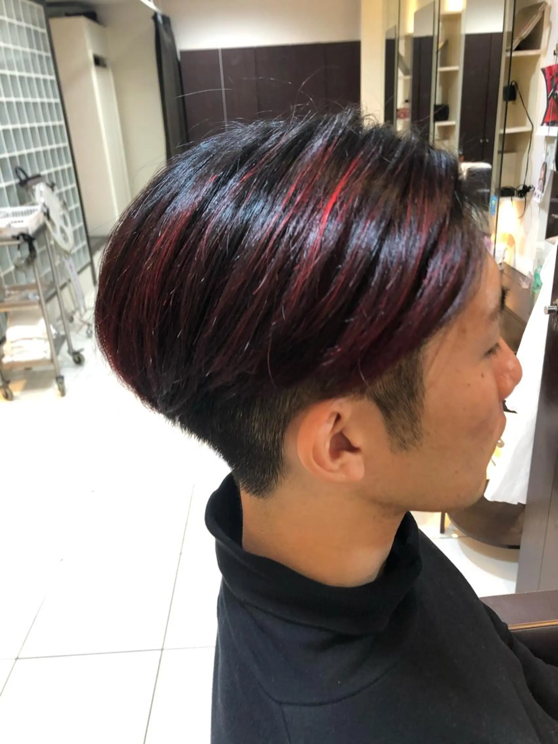 カラー メンズ メンズハイライト ハイライトカラー カット ヘアカラー カ レラのヘアスタイル