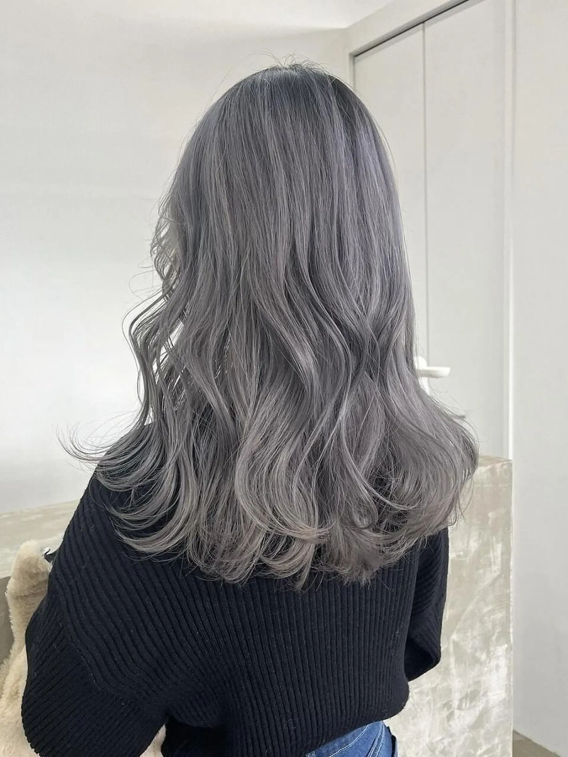 ミディアム カラー ミディアムパーマ バレイヤージュ ブリーチ ケアブリーチ ダブルカラー Nought etre 西金沢のヘアスタイル