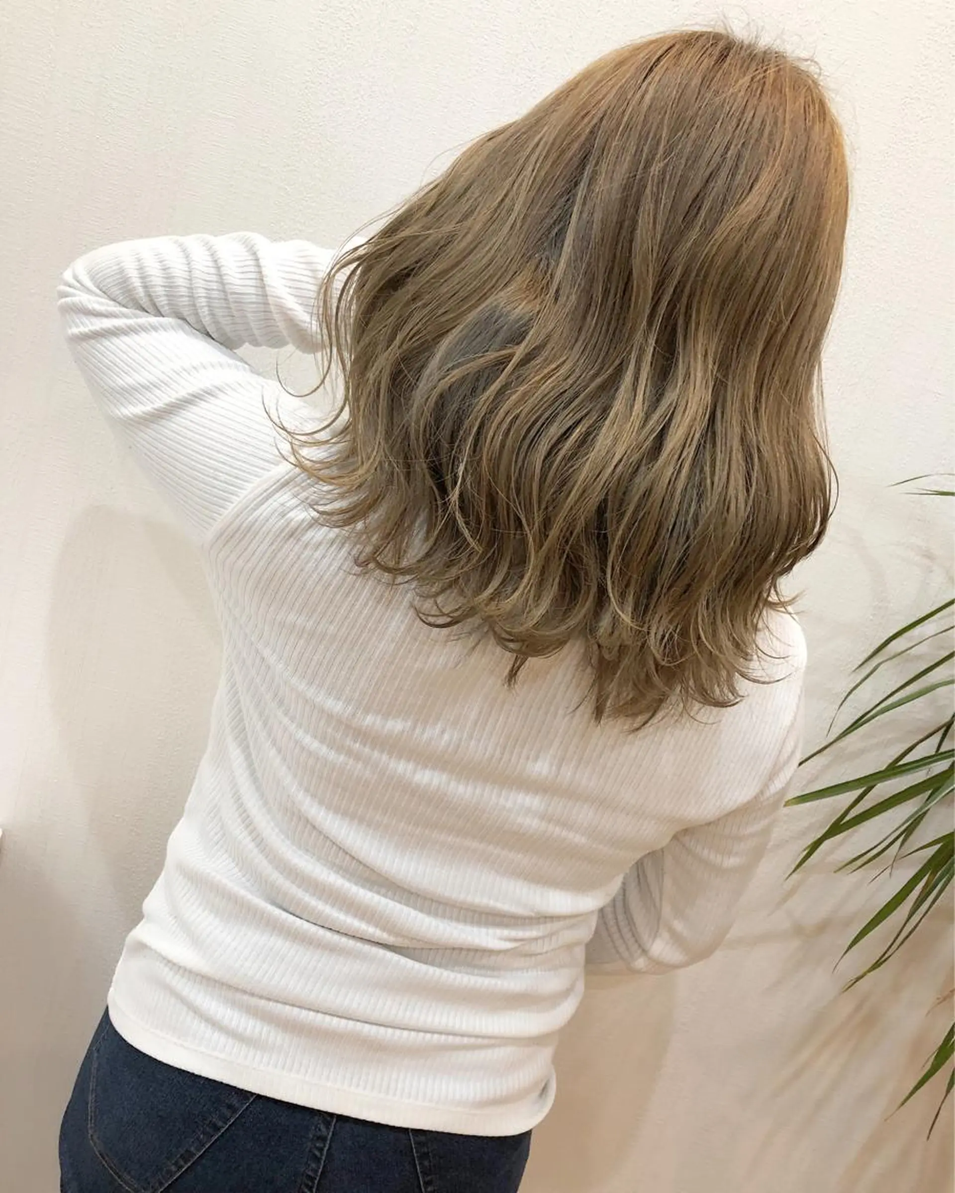 セミロング カラー RoL by apollo所属・横浜ブリーチムラ直し 特化美容師/海崎剛史のヘアスタイル