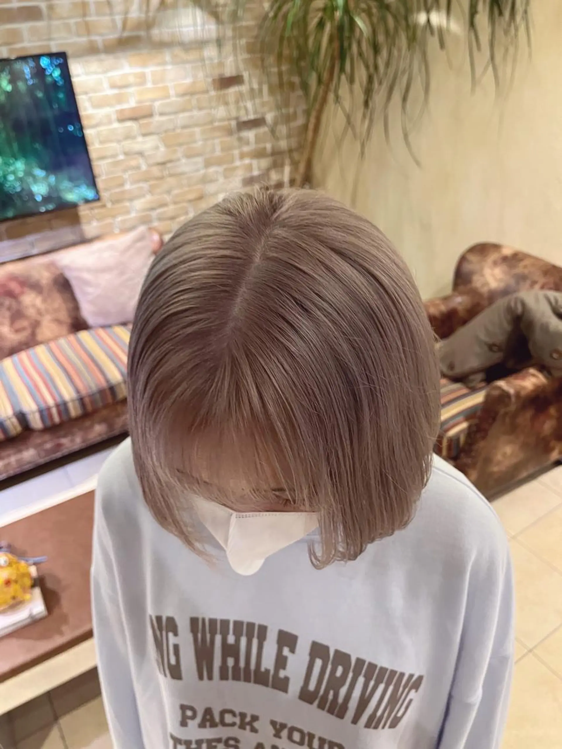 ショート ヘアカラー 🧡ミルクティー/ レイヤー🧡ショウナのヘアスタイル