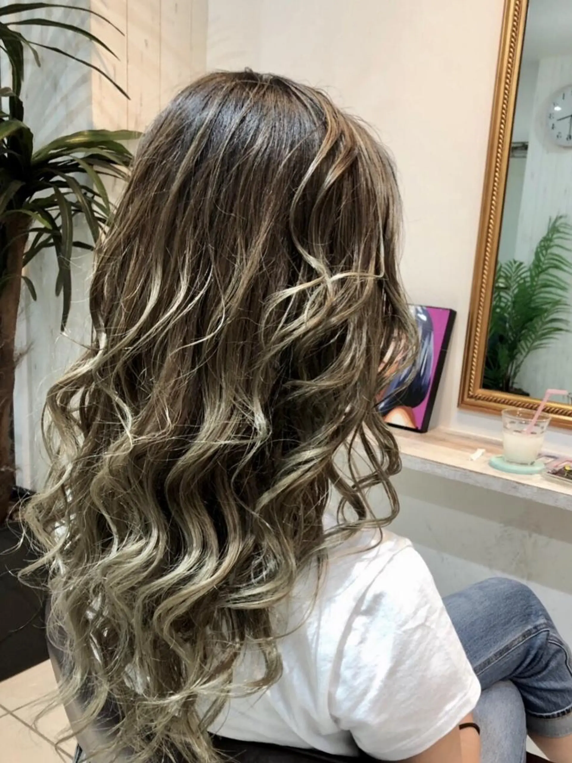 セミロング カラー レミーエクステ大阪 Device梅田のヘアスタイル