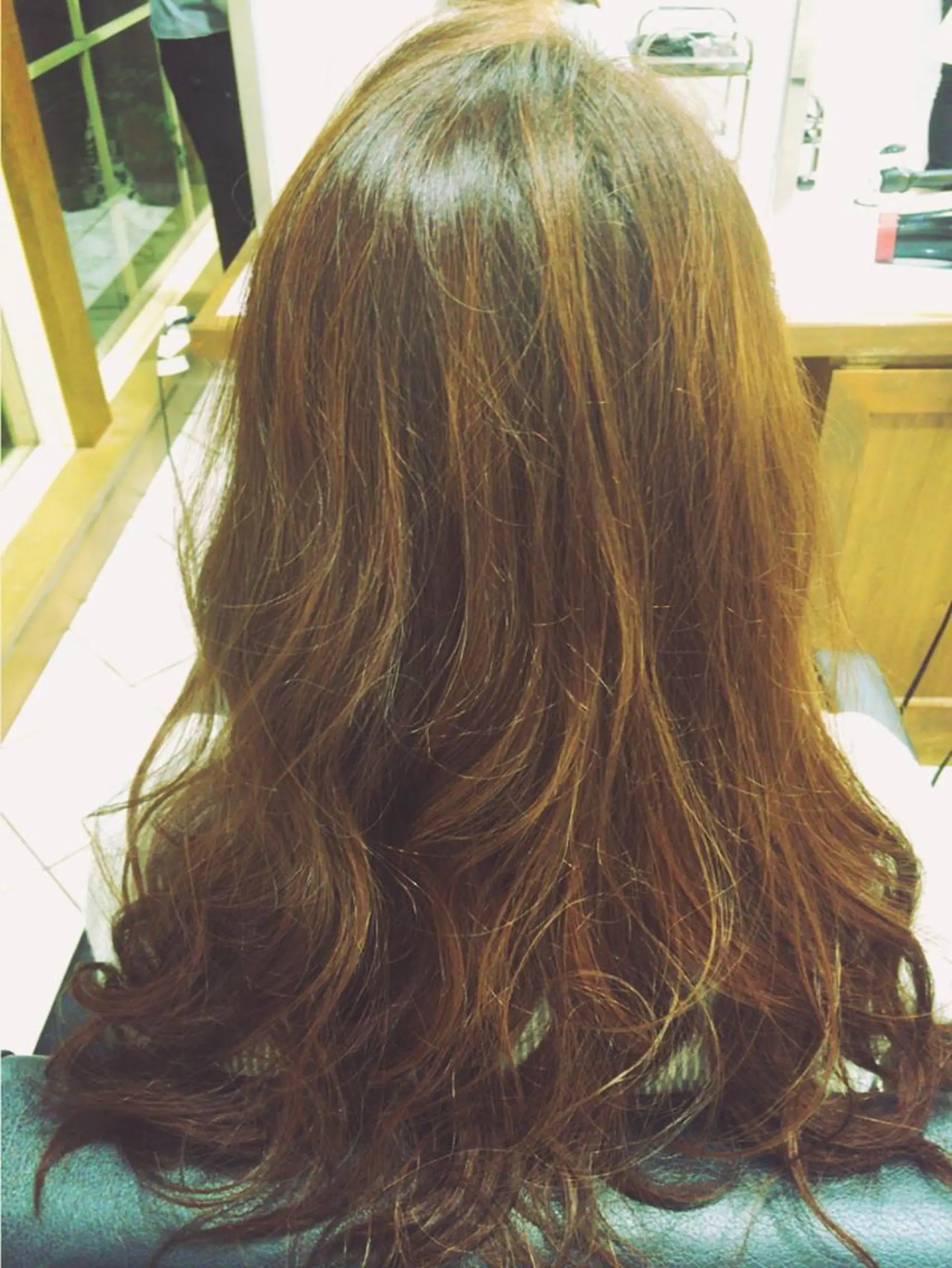 セミロング カラー 最新韓国本場ヘア 🇰🇷榎本明日香のヘアスタイル