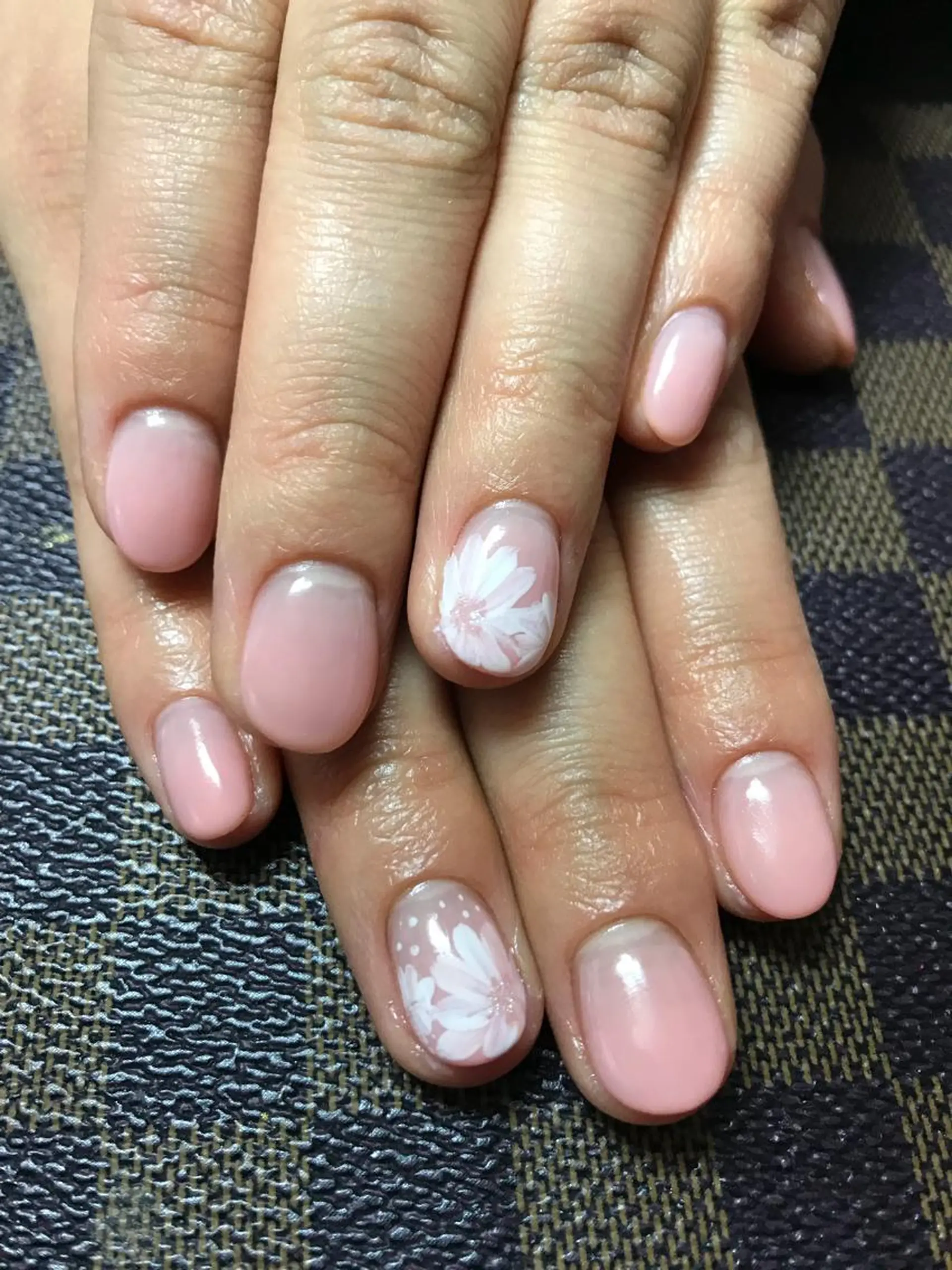 ネイル ハンドネイル みんなの店所属・仲谷 つかさのエステ・リラクイメージ