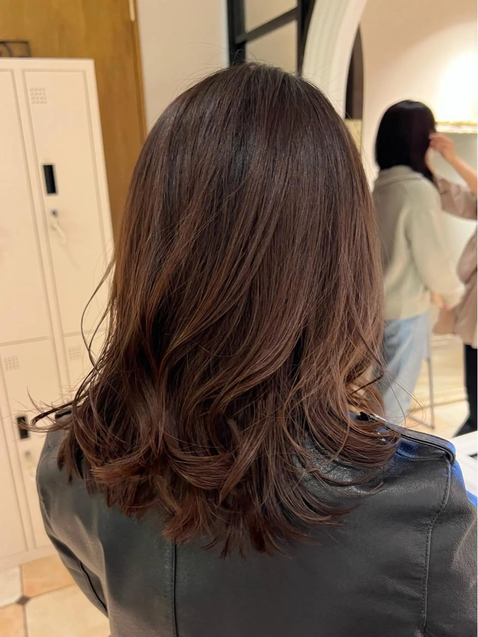 ミディアム カット ヘアカラー トリートメント 🧡くびれヘア/前髪 顔周り🧡久原結衣のヘアスタイル