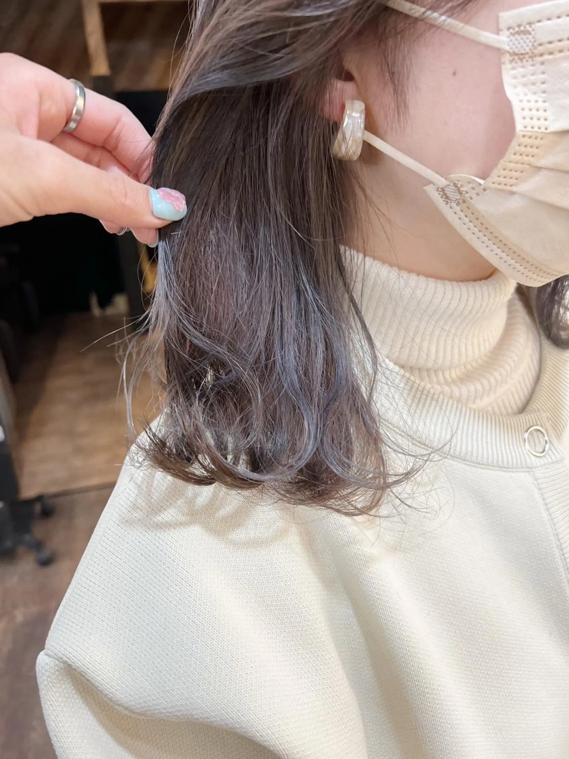 ミディアム カラー ダブルカラー イヤリングカラー ハイライトカラー イルミナカラー インナーカラー ダブルカラー　/ インナーカラーMiiのヘアスタイル