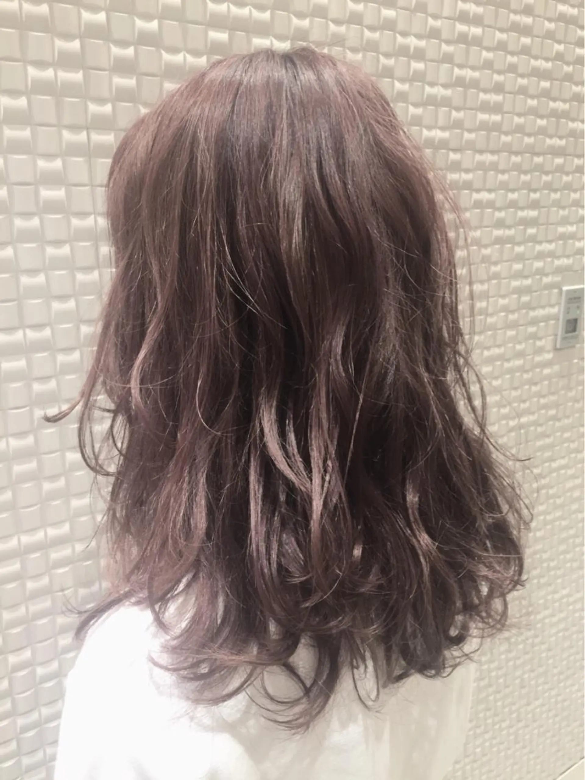 セミロング カラー ヘアアレンジ アッシュ ブリーチ グレージュ バイオレットカラー バイオレットグレージュ ✨ハイクオリティ✨ 山本香也のヘアスタイル