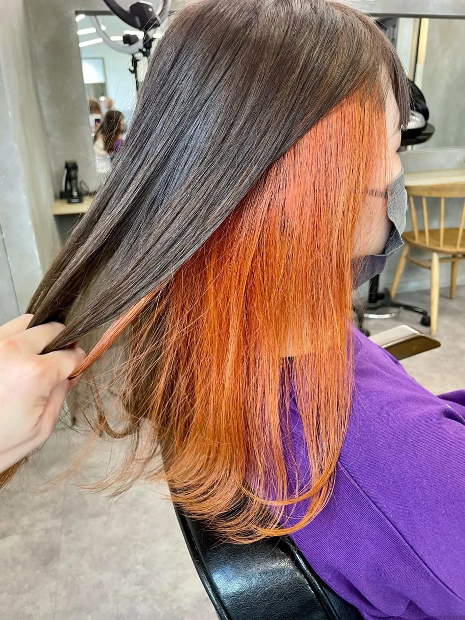 セミロング カラー オレンジ ヘアカラー トリートメント 色気レイヤー& ショートはお任せ🌟のヘアスタイル