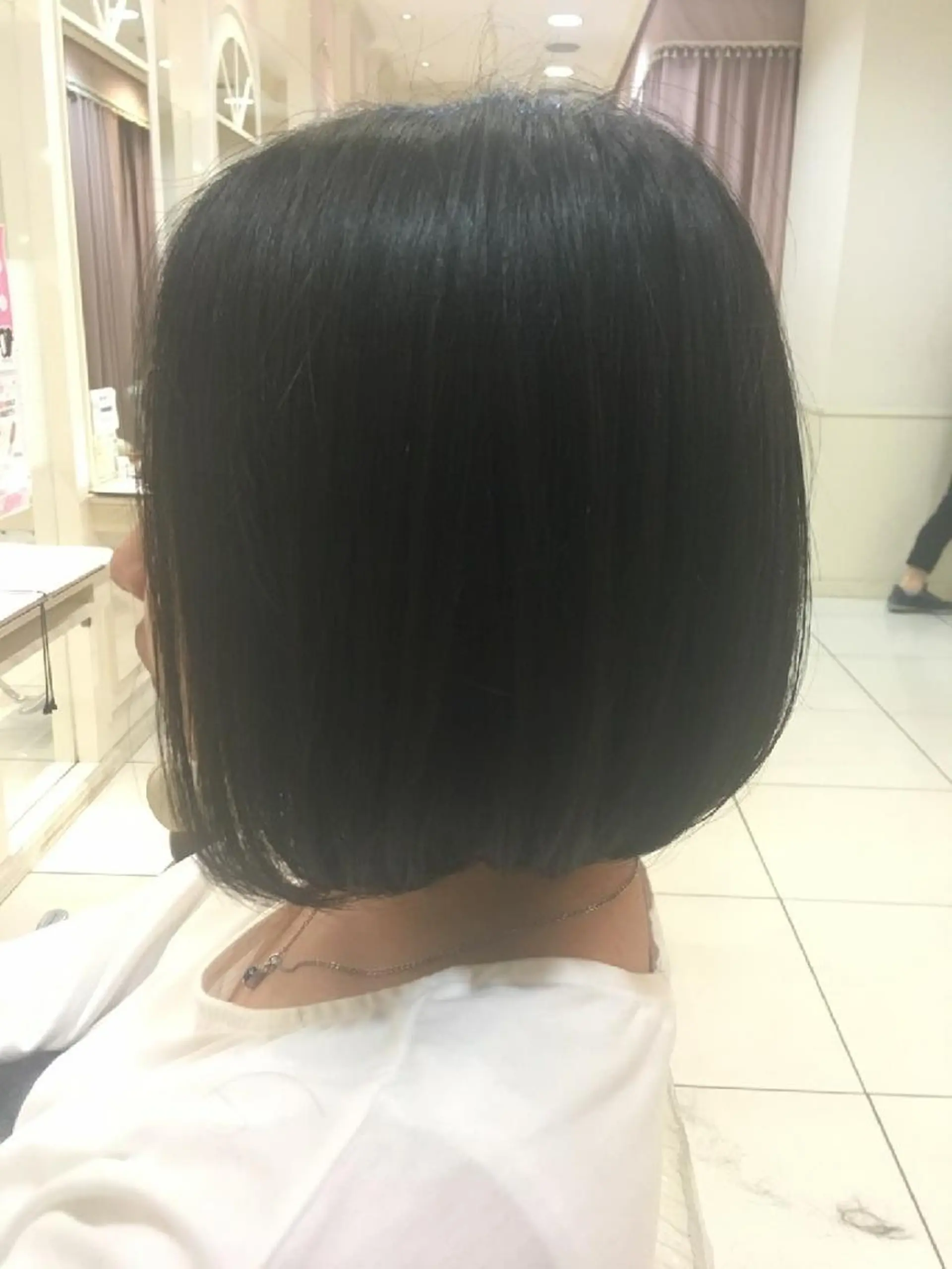 ショート ボブ なかむら まいのヘアスタイル