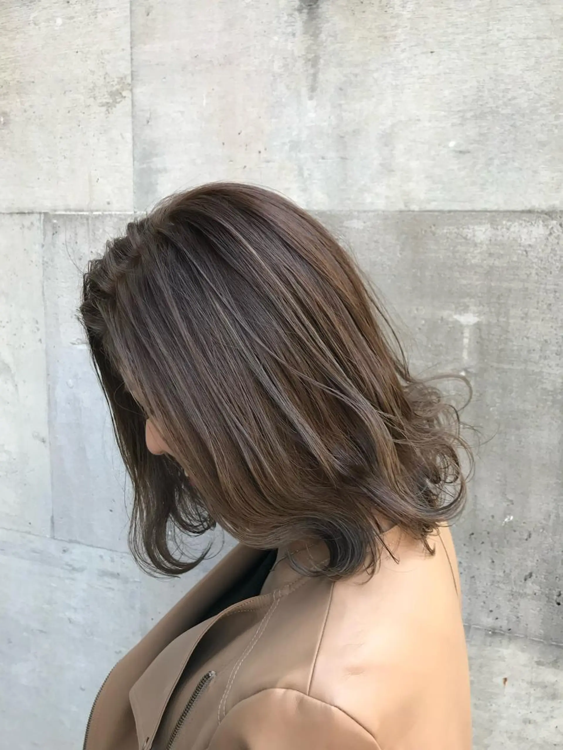 カラー ブリーチ ケアブリーチ ダブルカラー イヤリングカラー ハイライトカラー ulu名古屋栄所属・落合しほ/韓国ヘア/ 髪質改善/縮毛矯正のヘアスタイル