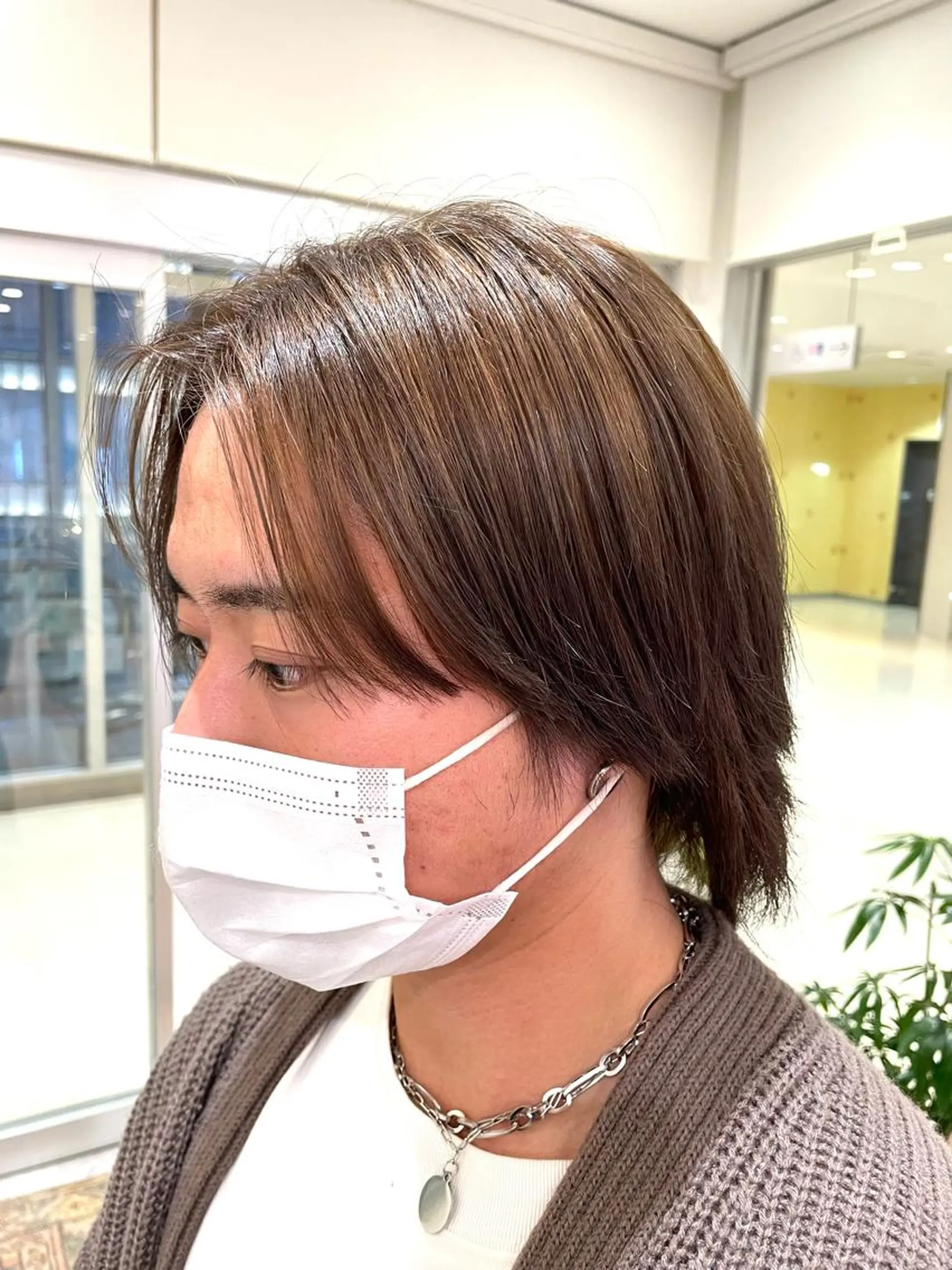 カラー メンズ ベージュカラー 透明感カラー ハイトーン、ベージュ ボブカット🫧のヘアスタイル