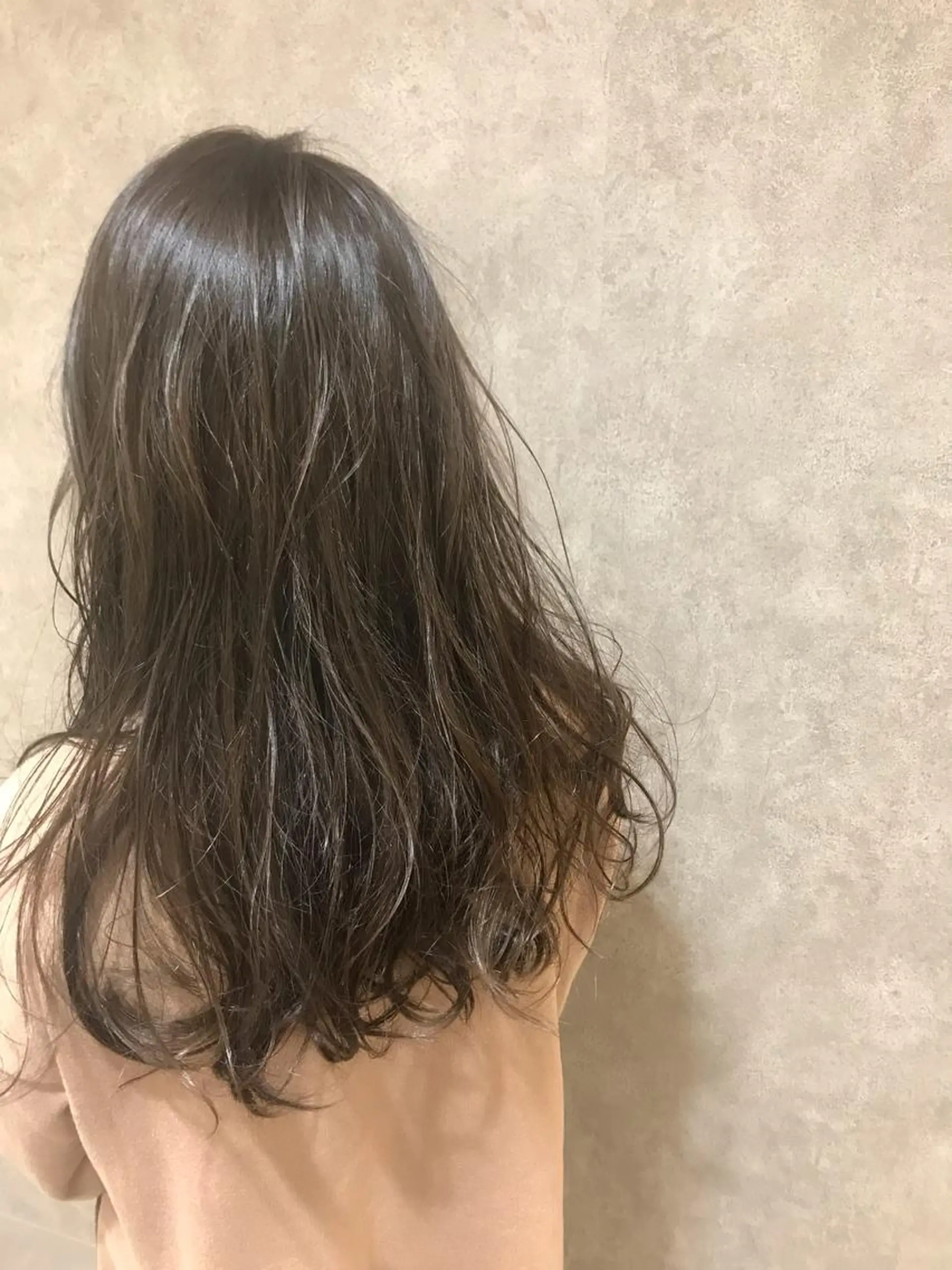セミロング カラー ベージュカラー 透明感カラー カット Lamp所属・ショート／透明感 カラー加治竜汰💡のヘアスタイル