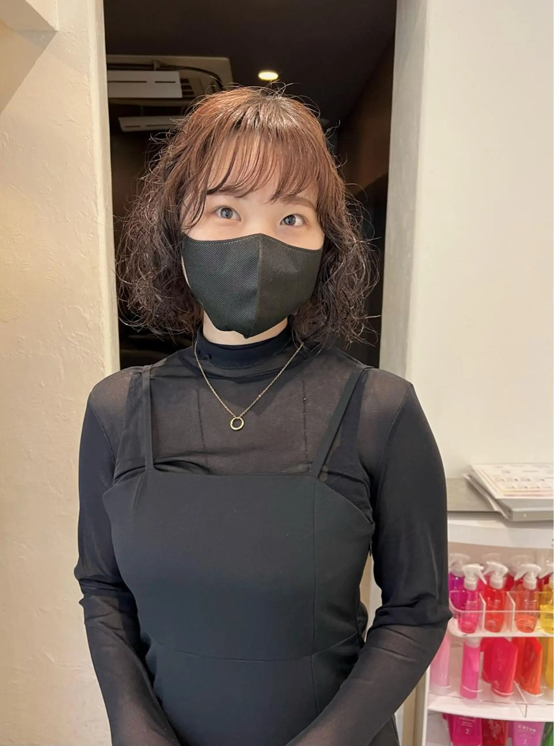 ミディアム パーマ ミディアムパーマ カット ヘアカラー トリートメント 店長　ショート& パーマ　坂本のヘアスタイル