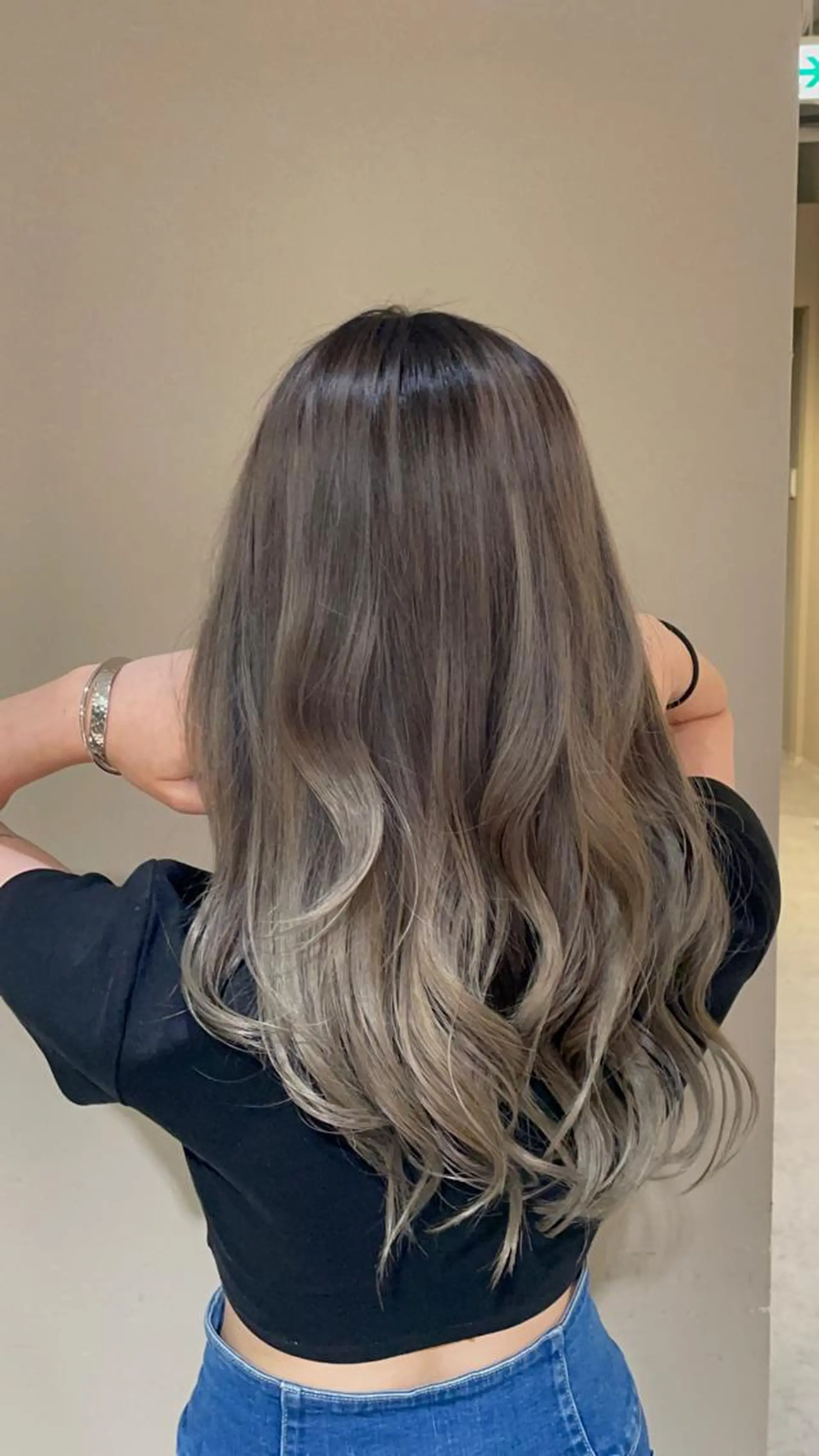 カラー バレイヤージュ グレージュ ヘアカラー メンズ特化⚜️ 藤原あずさのヘアスタイル