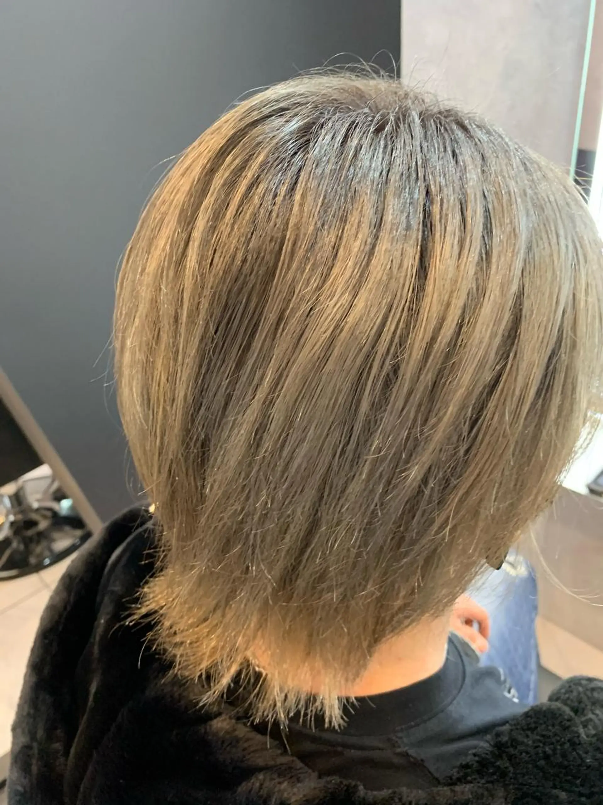 ショート カラー メンズ シルバー ヘアカラー トリートメント 透明感/ブリーチ縮毛 /髪質改善/星野純一のヘアスタイル