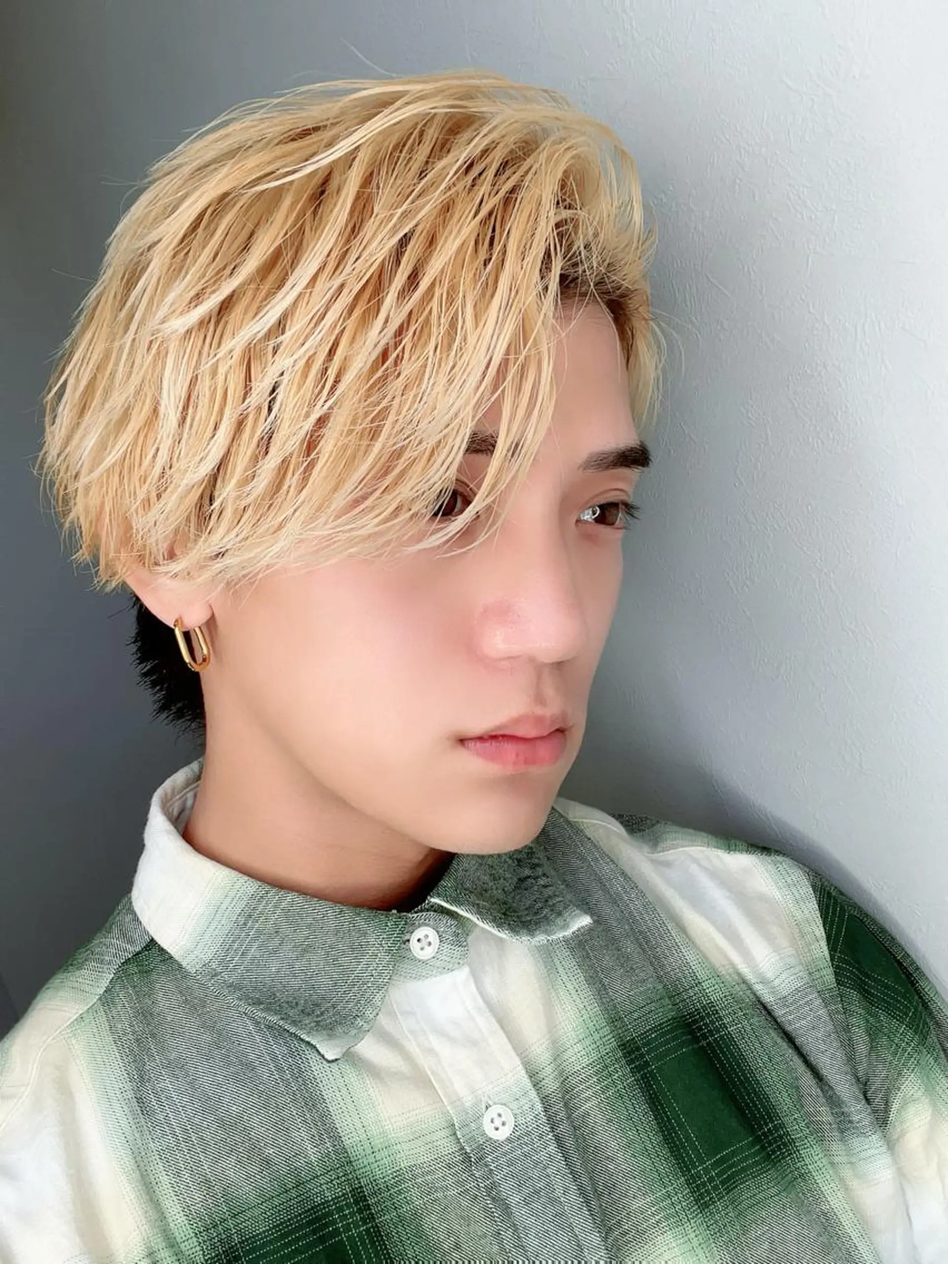 ミディアム カラー メンズ カット ヘアカラー トリートメント ヘッドスパ ヘアセット カラー指名No.1✨ 星野六三四のヘアスタイル