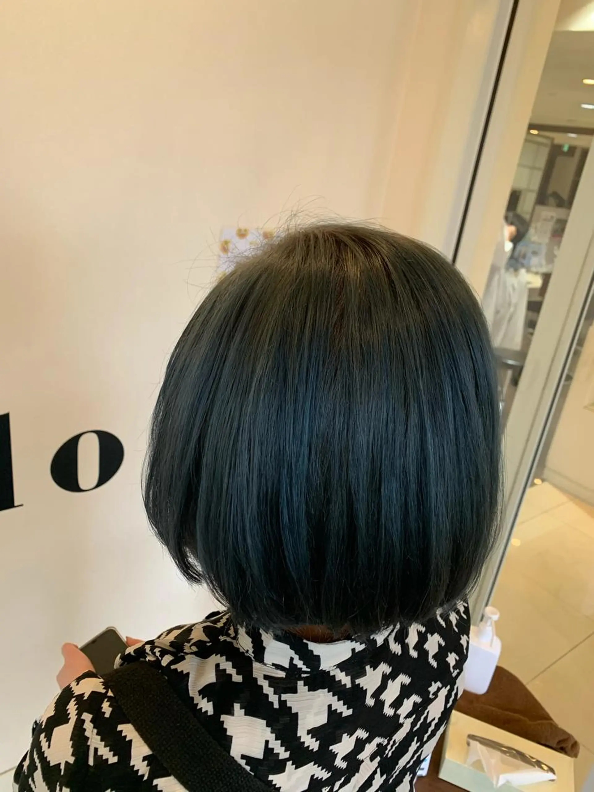 ショート カラー アッシュ 透明感/ブリーチ縮毛 /髪質改善/星野純一のヘアスタイル