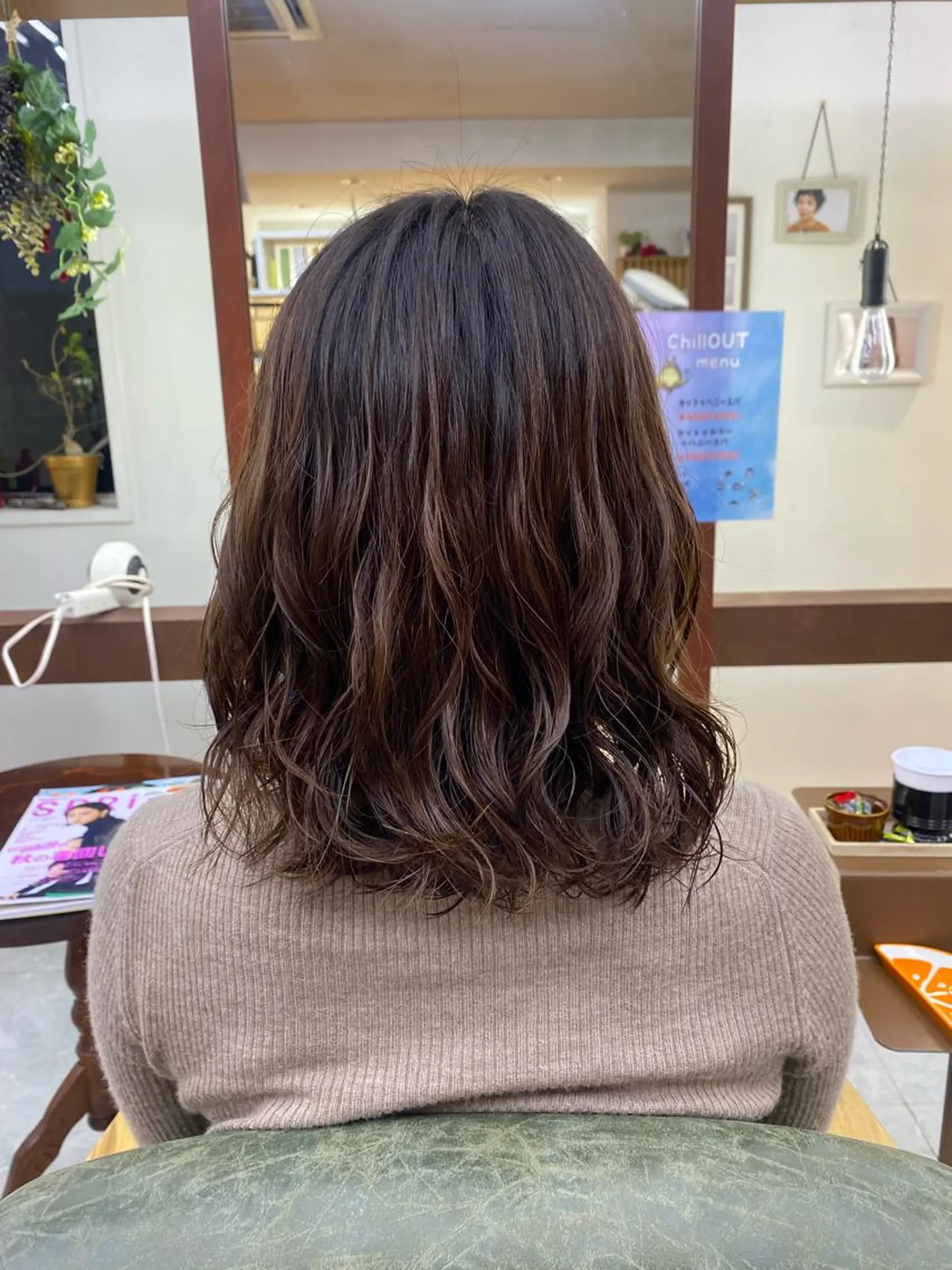 ミディアム ミディアムパーマ Number CHIHIROのヘアスタイル